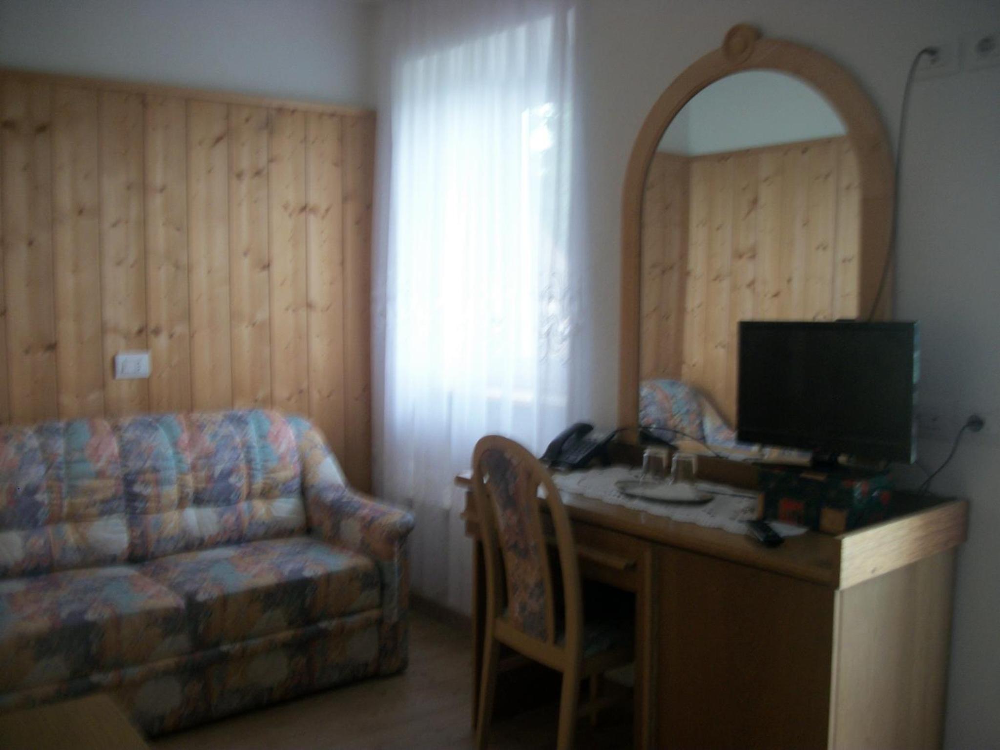 Double or Twin Room with Bathroom - Photo 16
