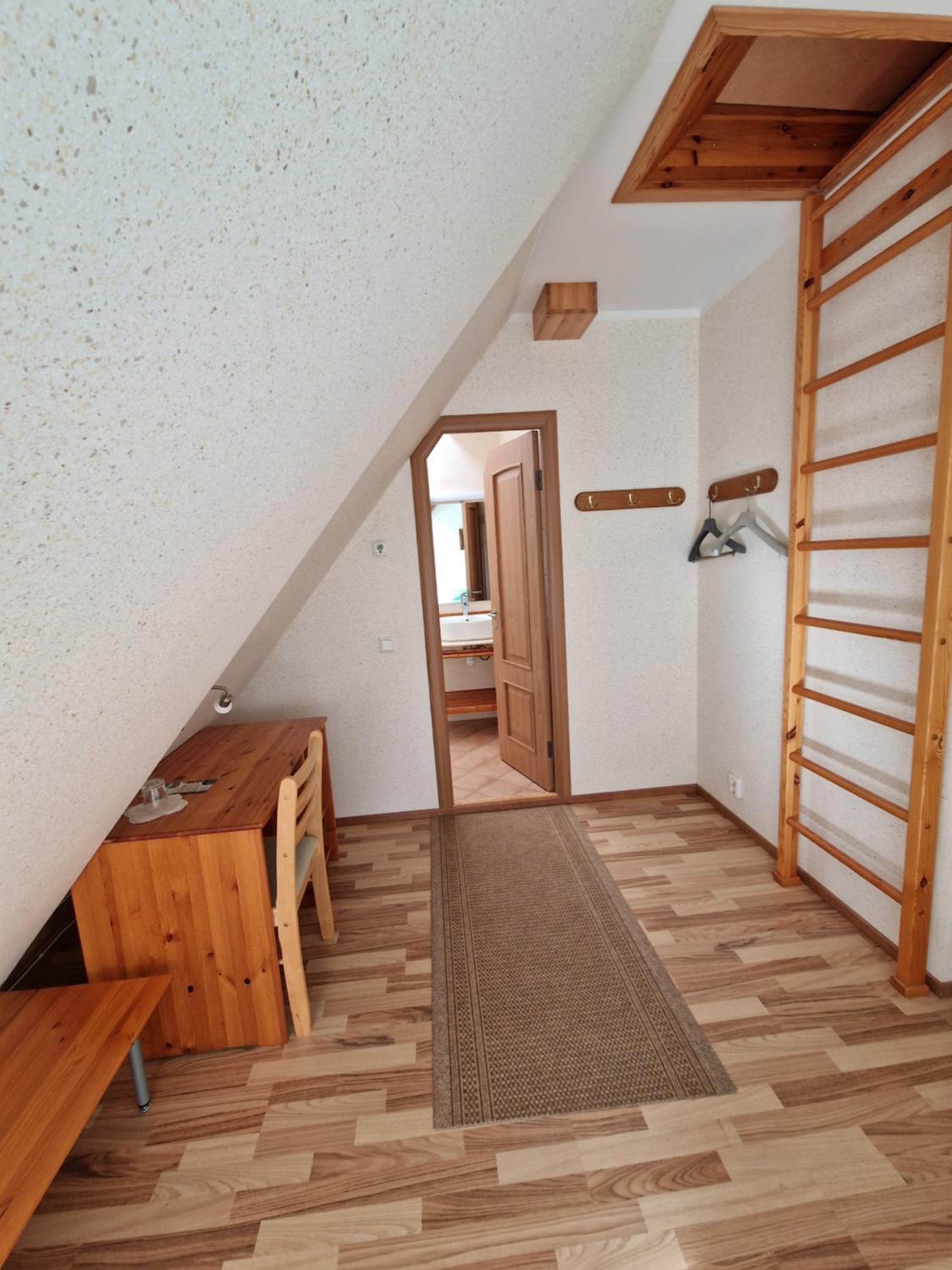 Standard Single Room with Shower photo 2