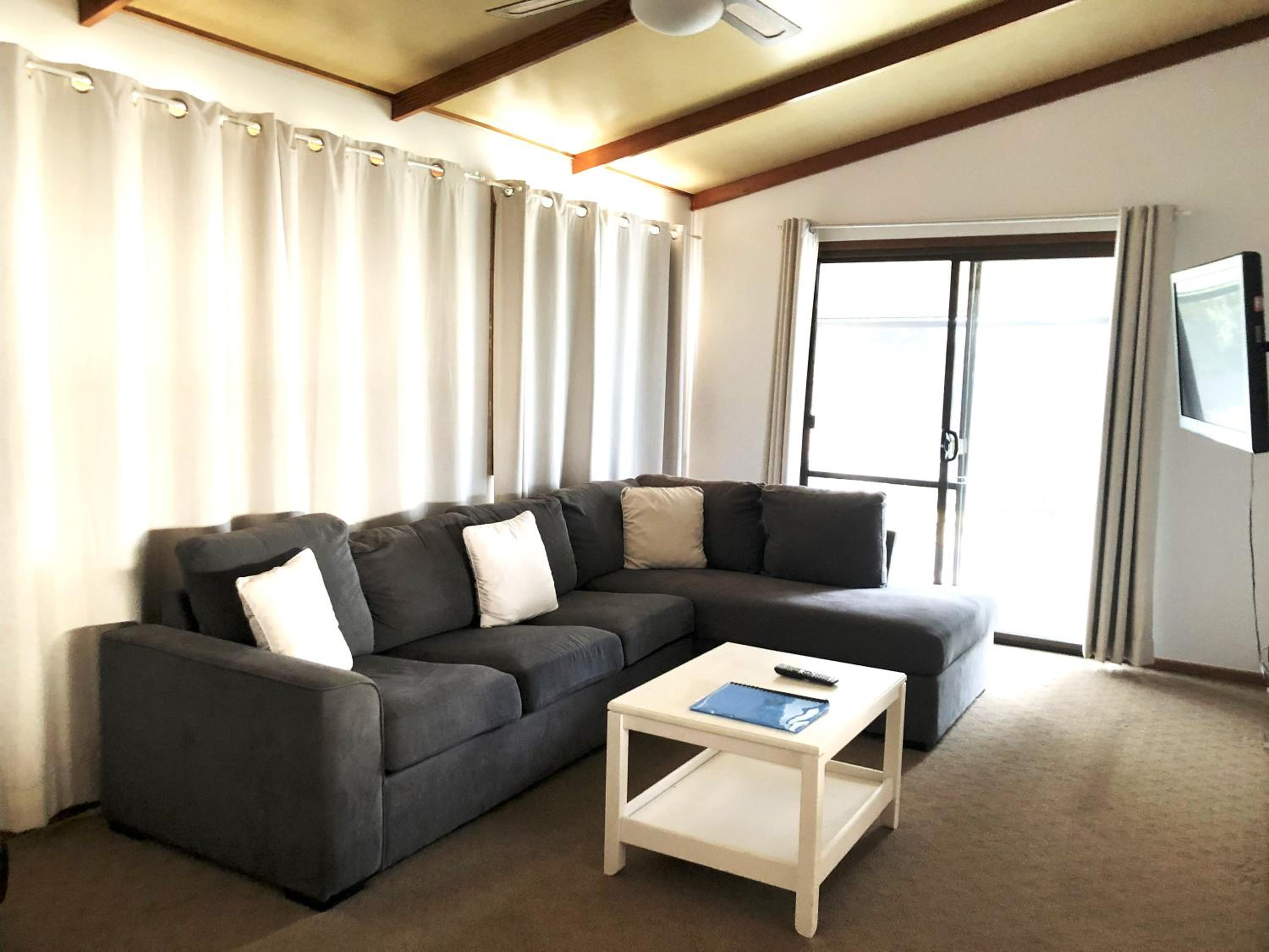 Deluxe Double Room with Extra Bed photo 2
