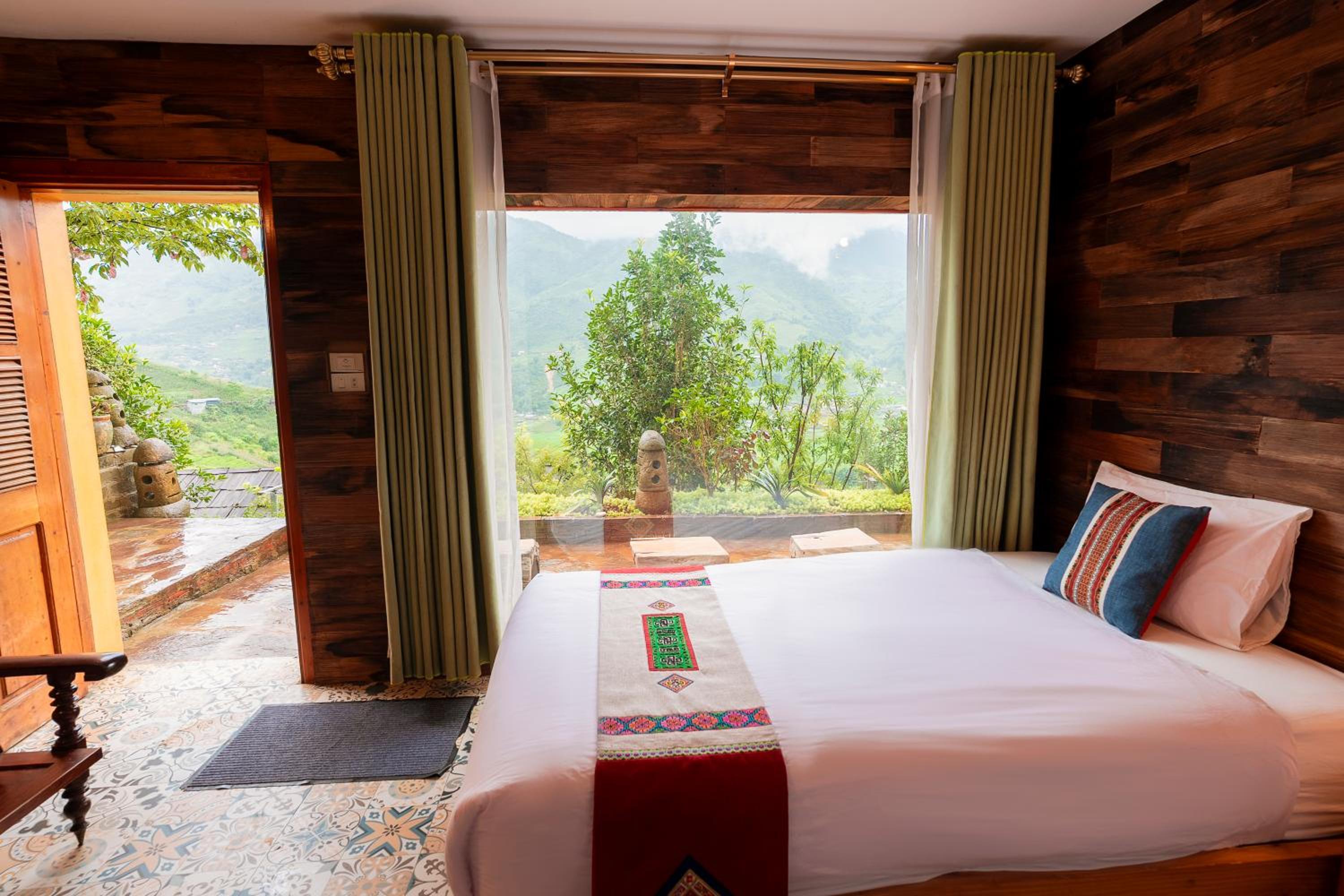 Twin Room with Mountain View photo 1