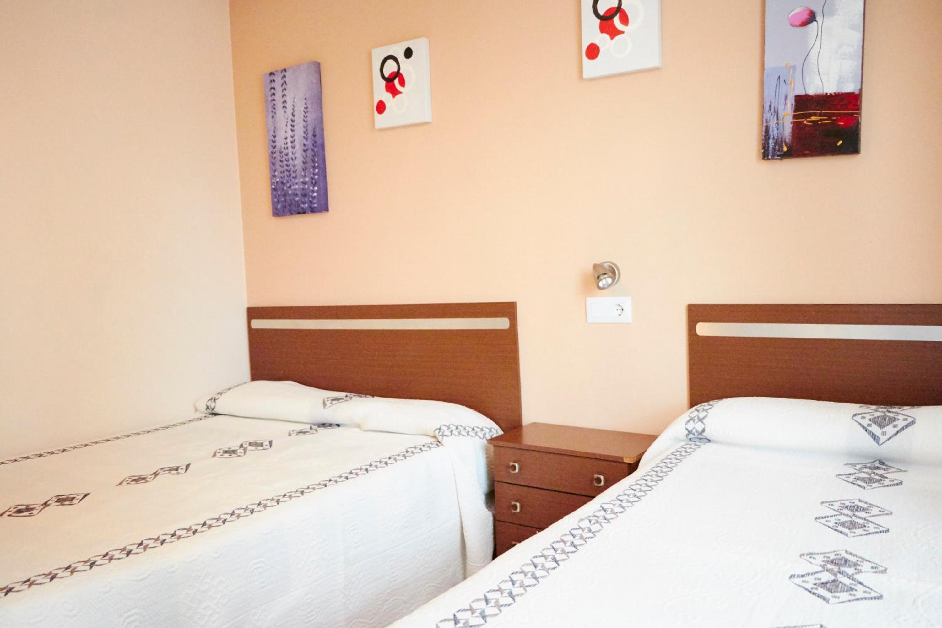 Quadruple Room - Photo 4