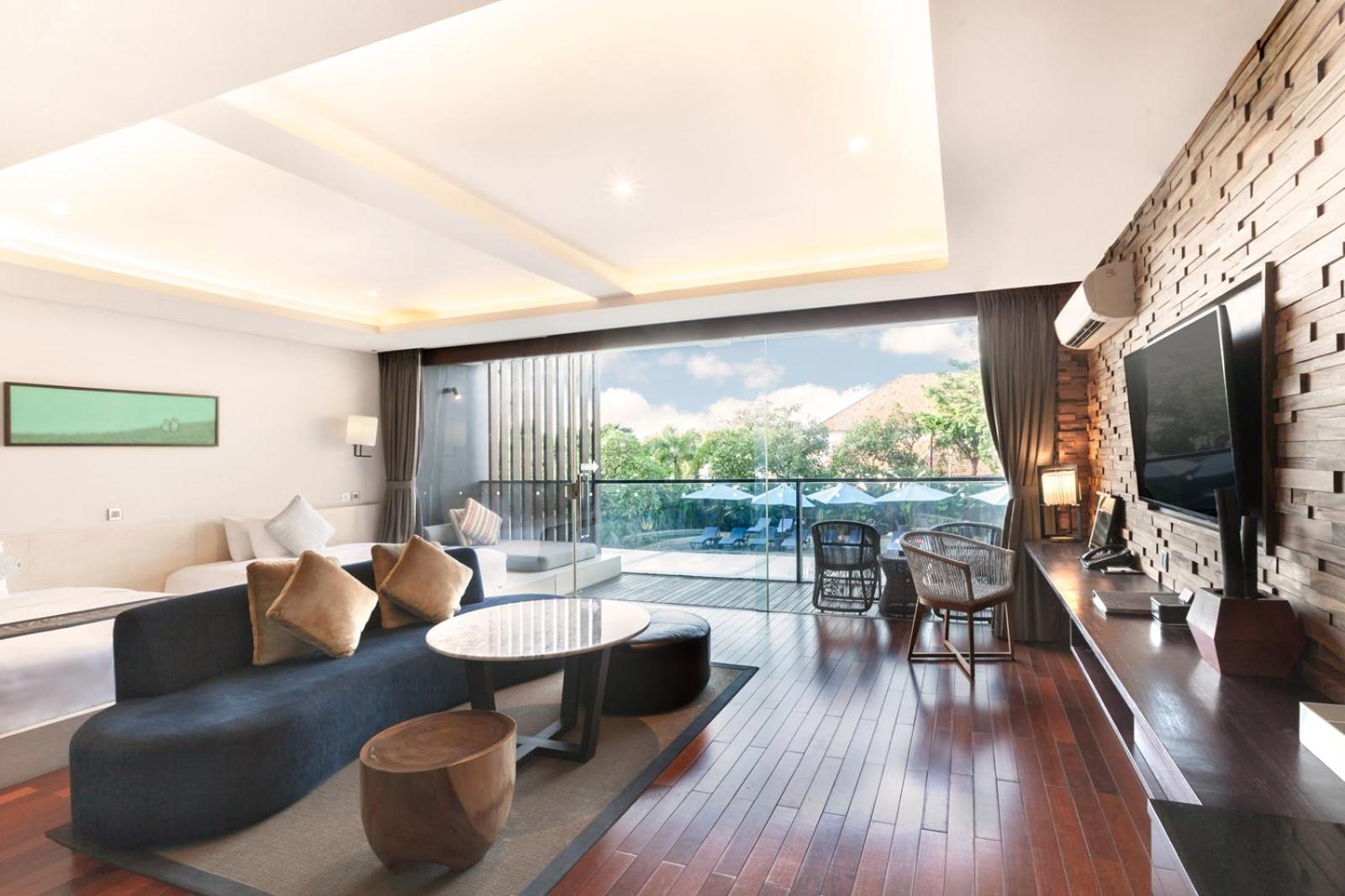 Family Suite (5 Adults)