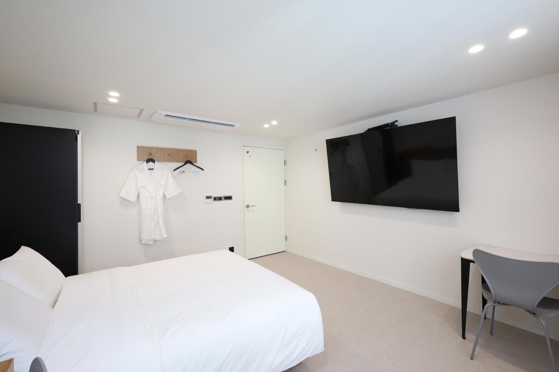 Deluxe Double Room B