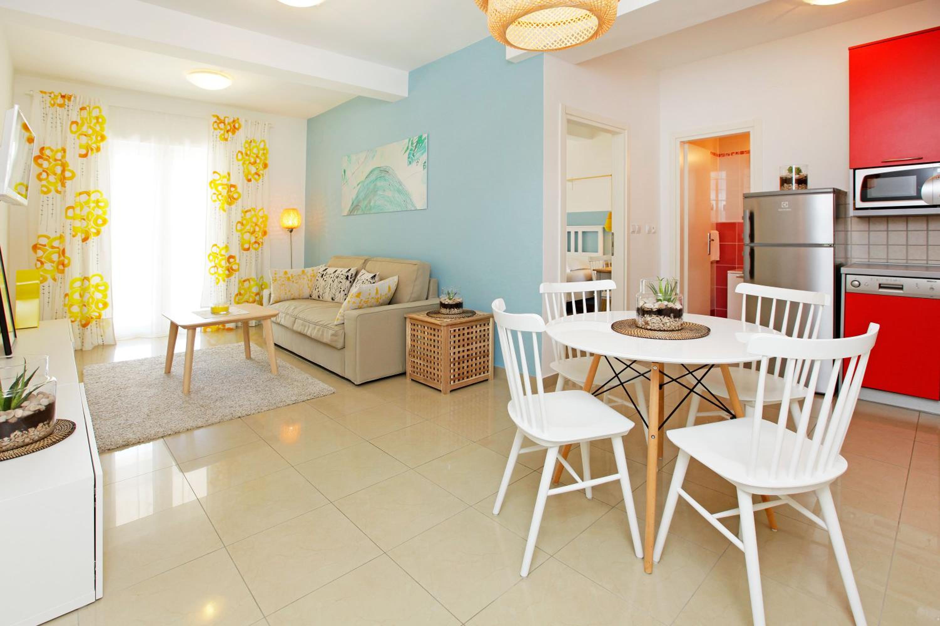 One-Bedroom Apartment with Terrace photo 2