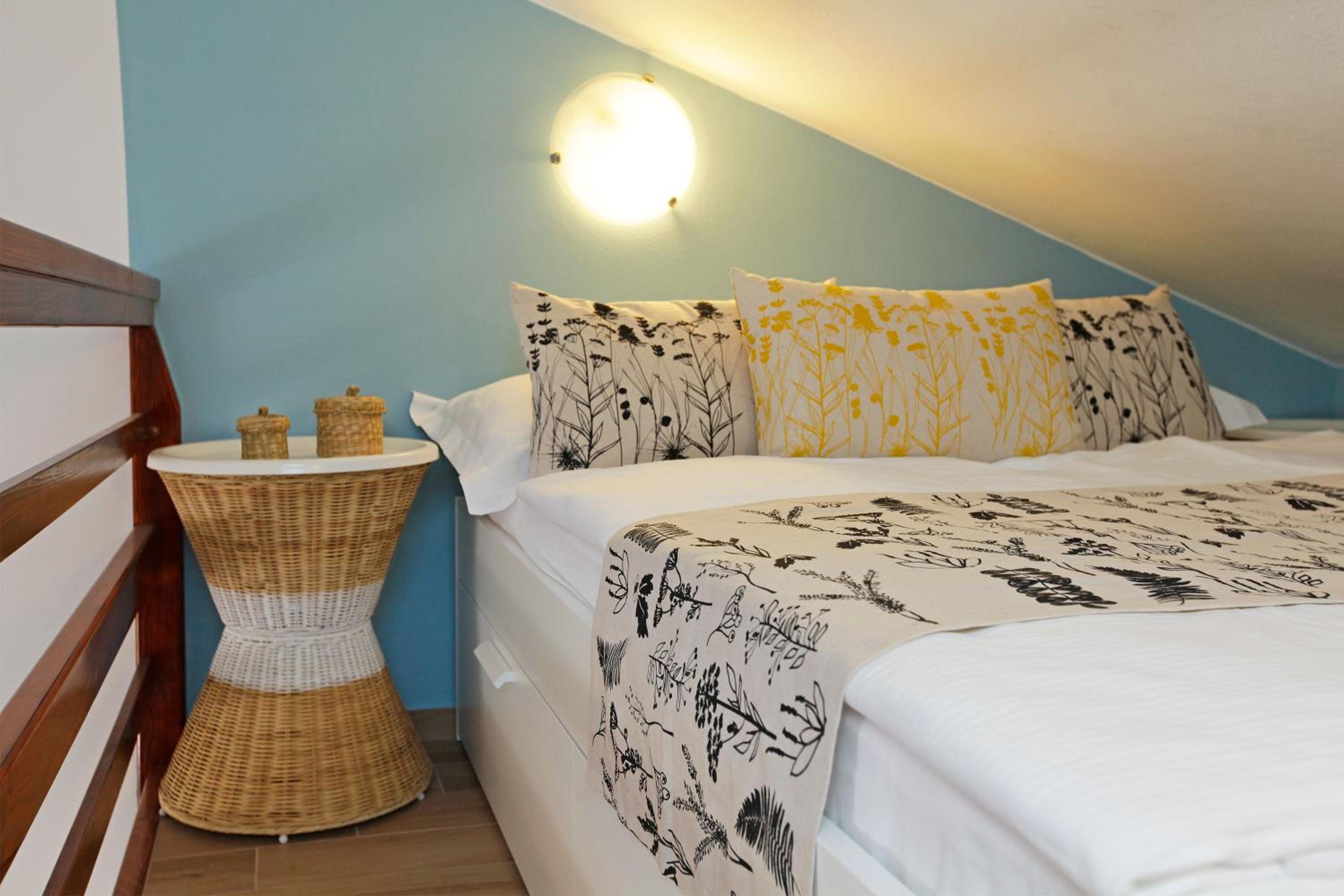 One-Bedroom Apartment with Terrace and Sea View - Photo 10