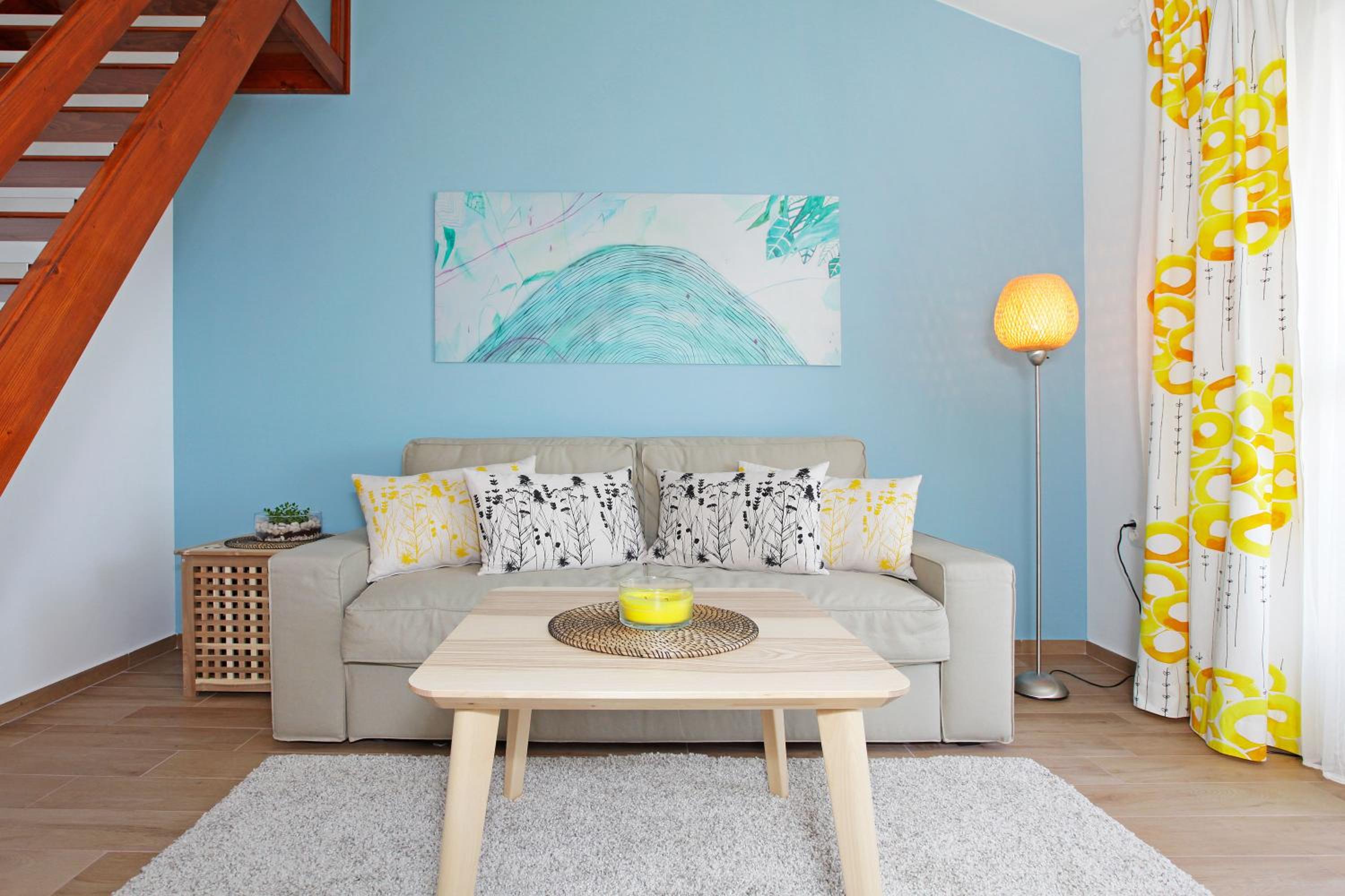 One-Bedroom Apartment with Terrace and Sea View - Photo 7