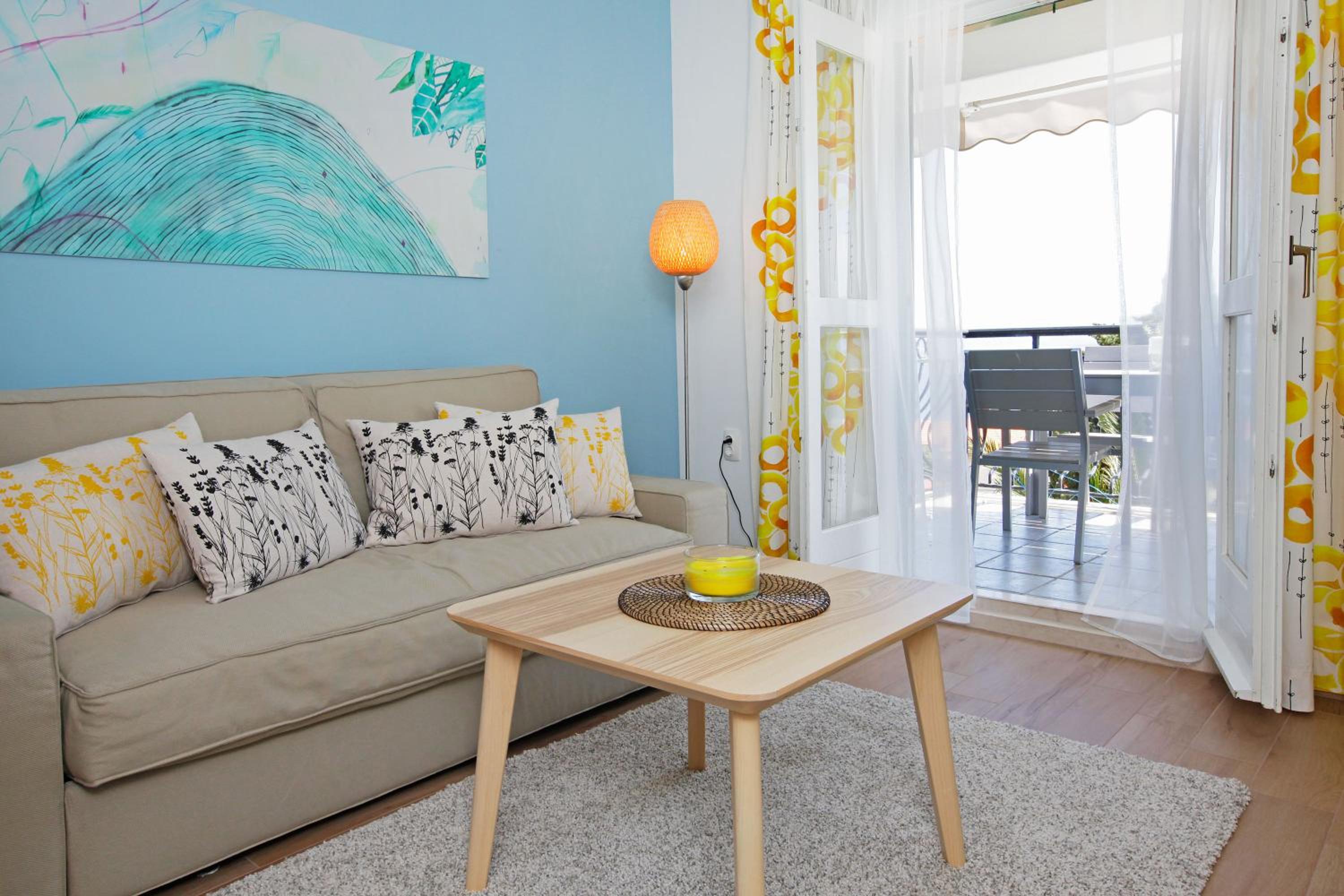 One-Bedroom Apartment with Terrace and Sea View - Photo 6