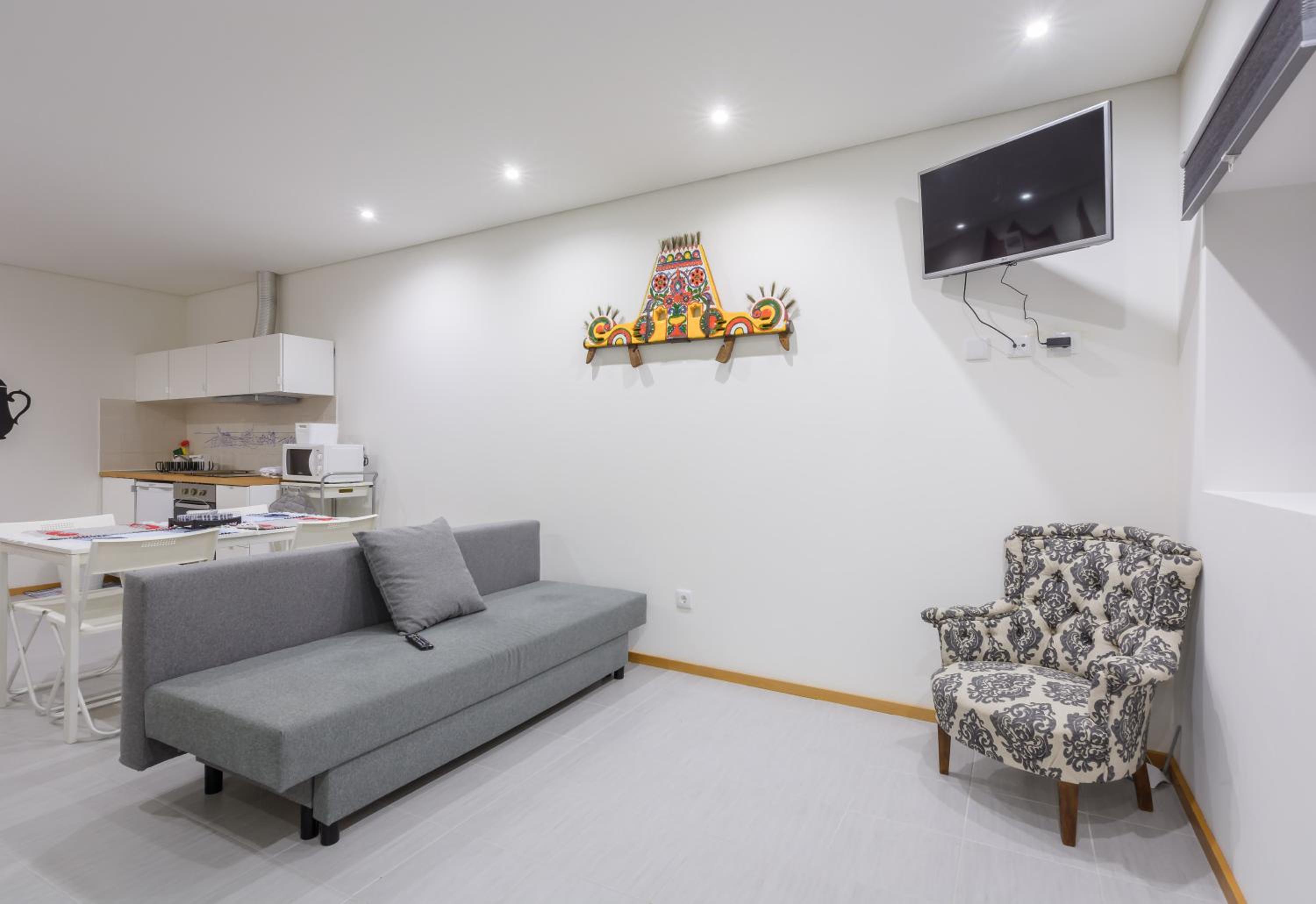 Studio Apartment photo 1