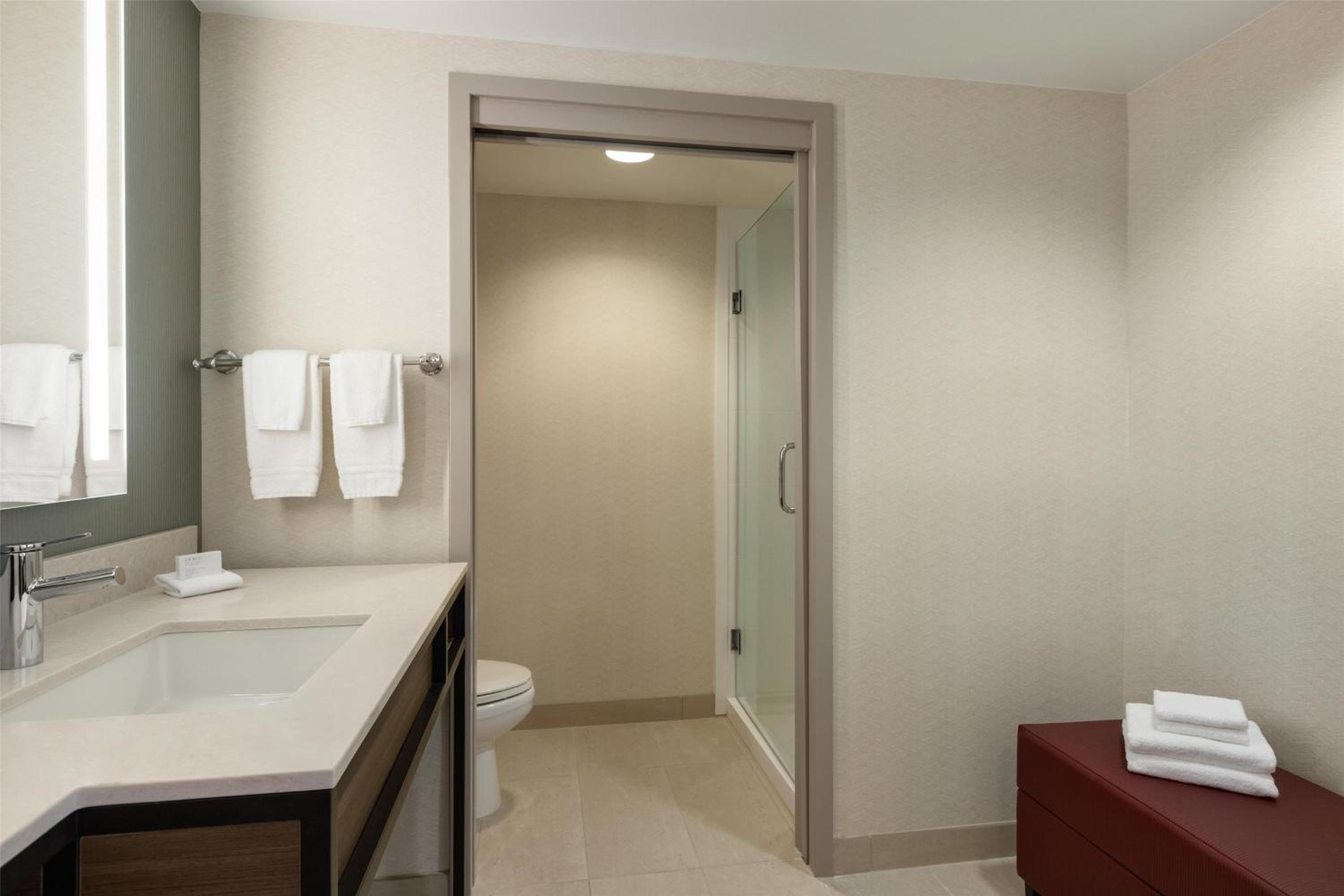 Corner King Room with Large Bath - Photo 1