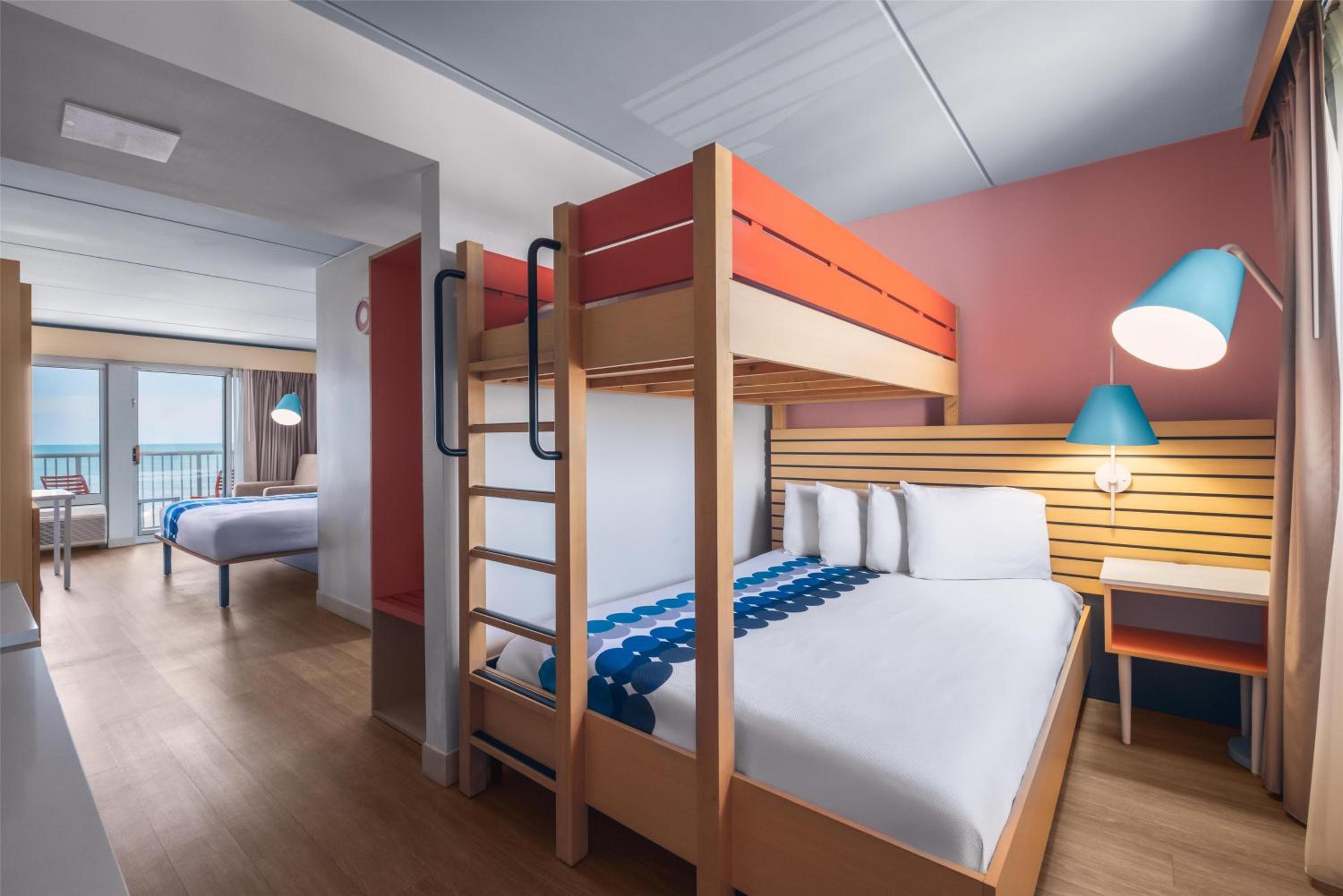 Family Room with One King Bed, One Queen Bed w/Twin bunk and Oceanfront View - Photo 3
