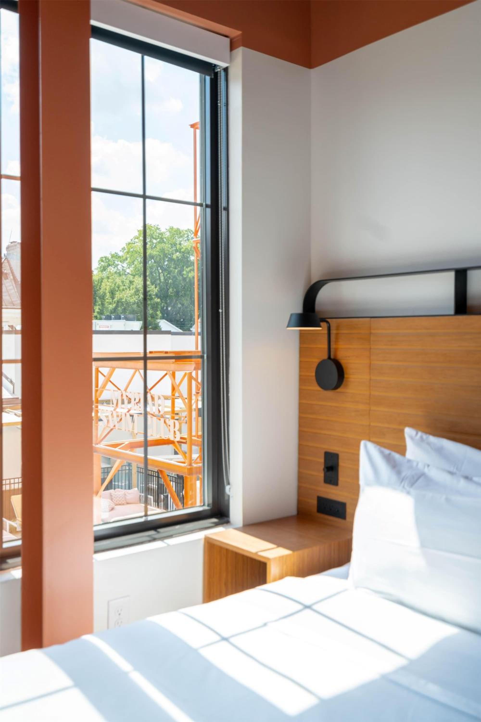 Double Room with Balcony and Pool View - Photo 1