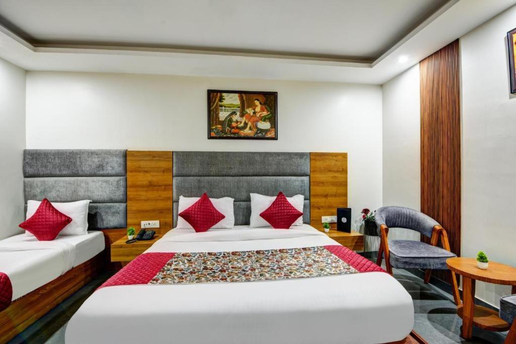 Deluxe Family Room