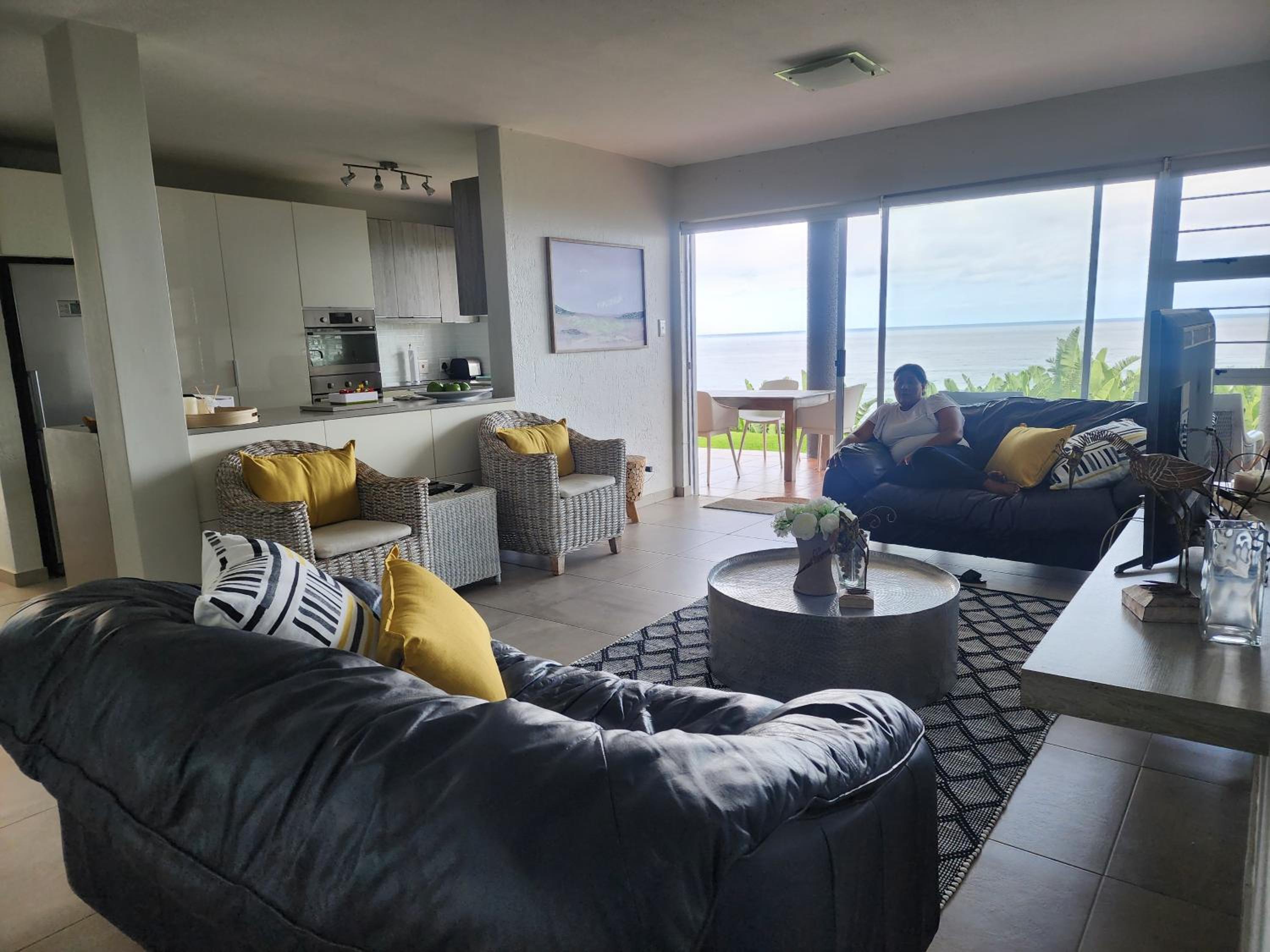 Luxury Apartment photo 2