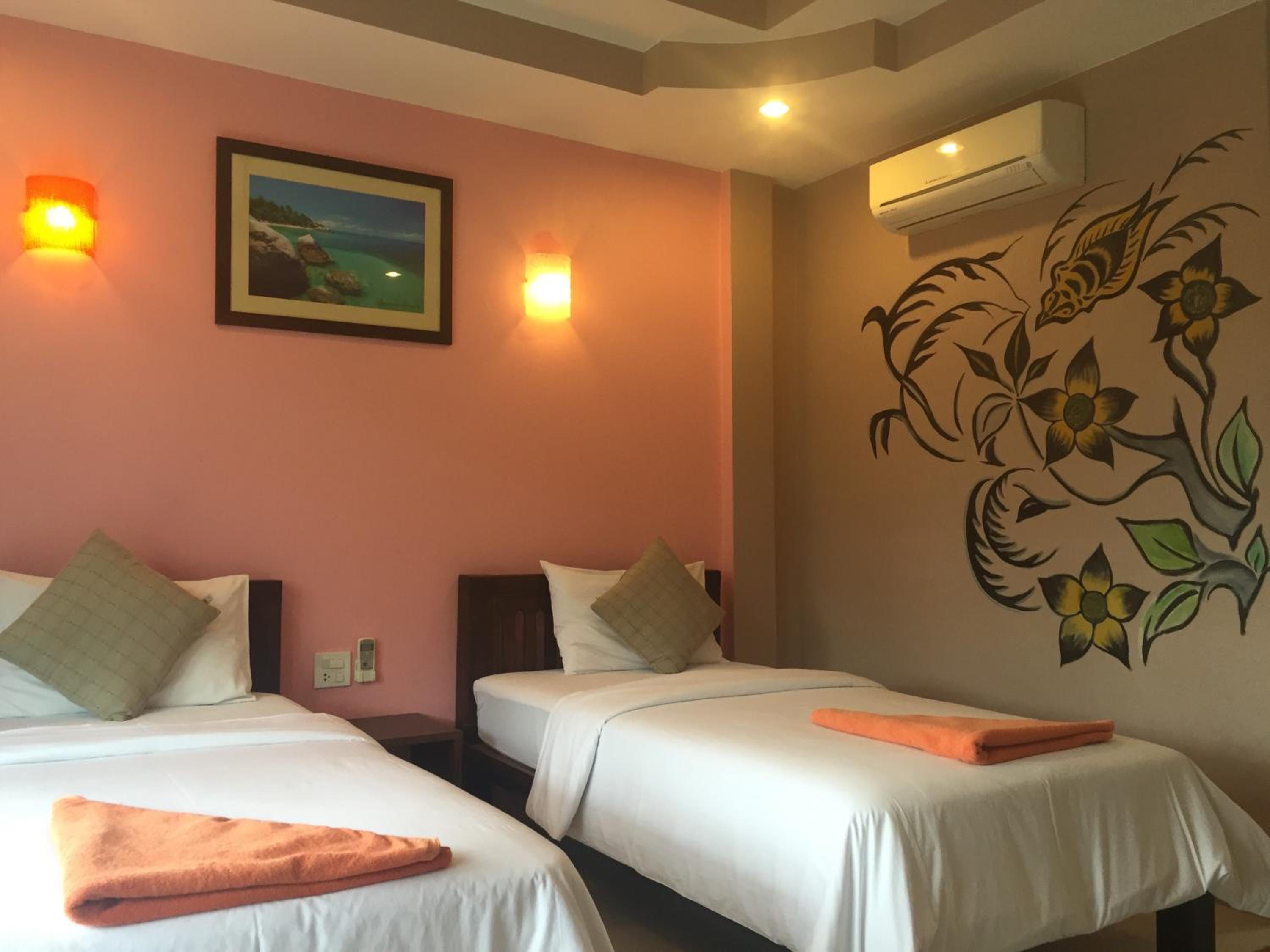 Superior Double or Twin Room with Fan photo 3