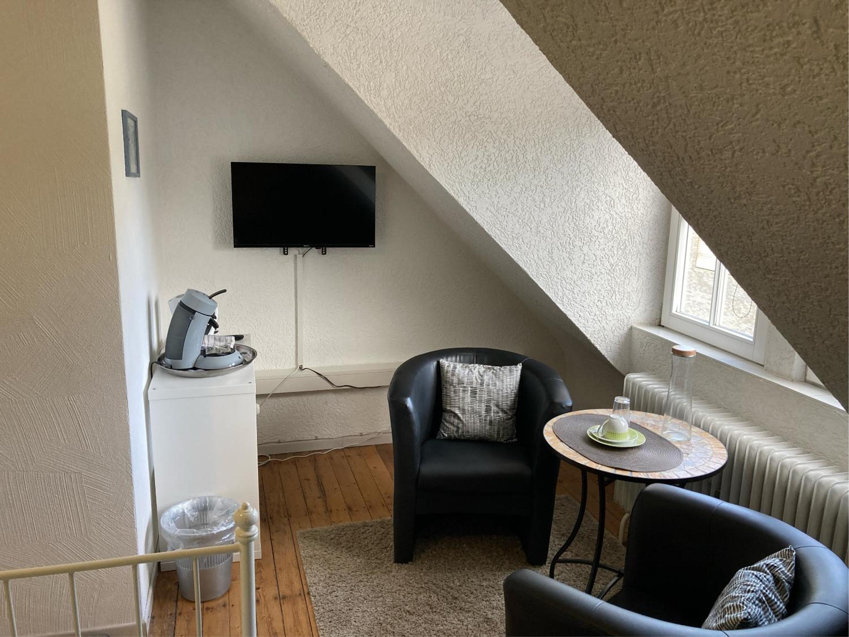 Single Room photo 2