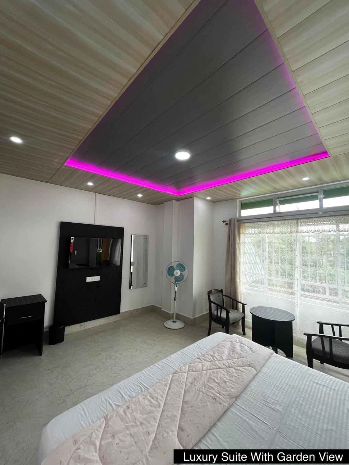 Suite with Garden View photo 2