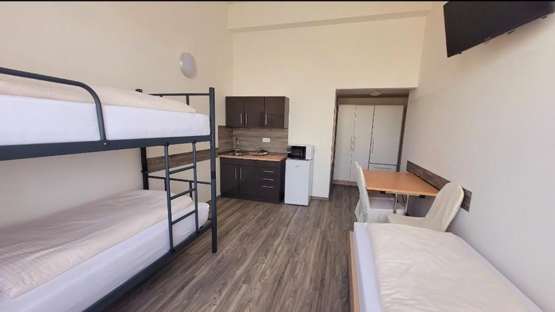 Superior Triple Room photo 2