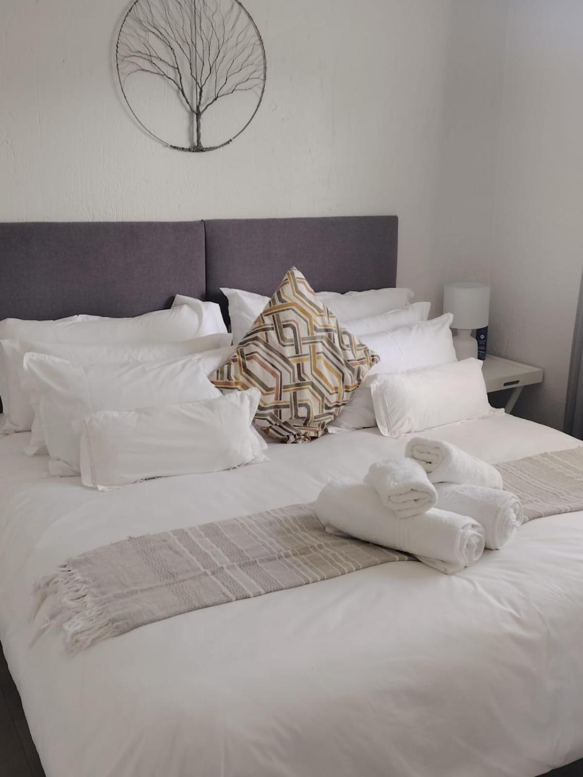 Deluxe Family Suite photo 2