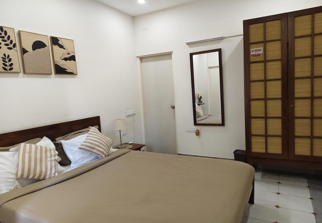 Budget Double Room - Photo 19
