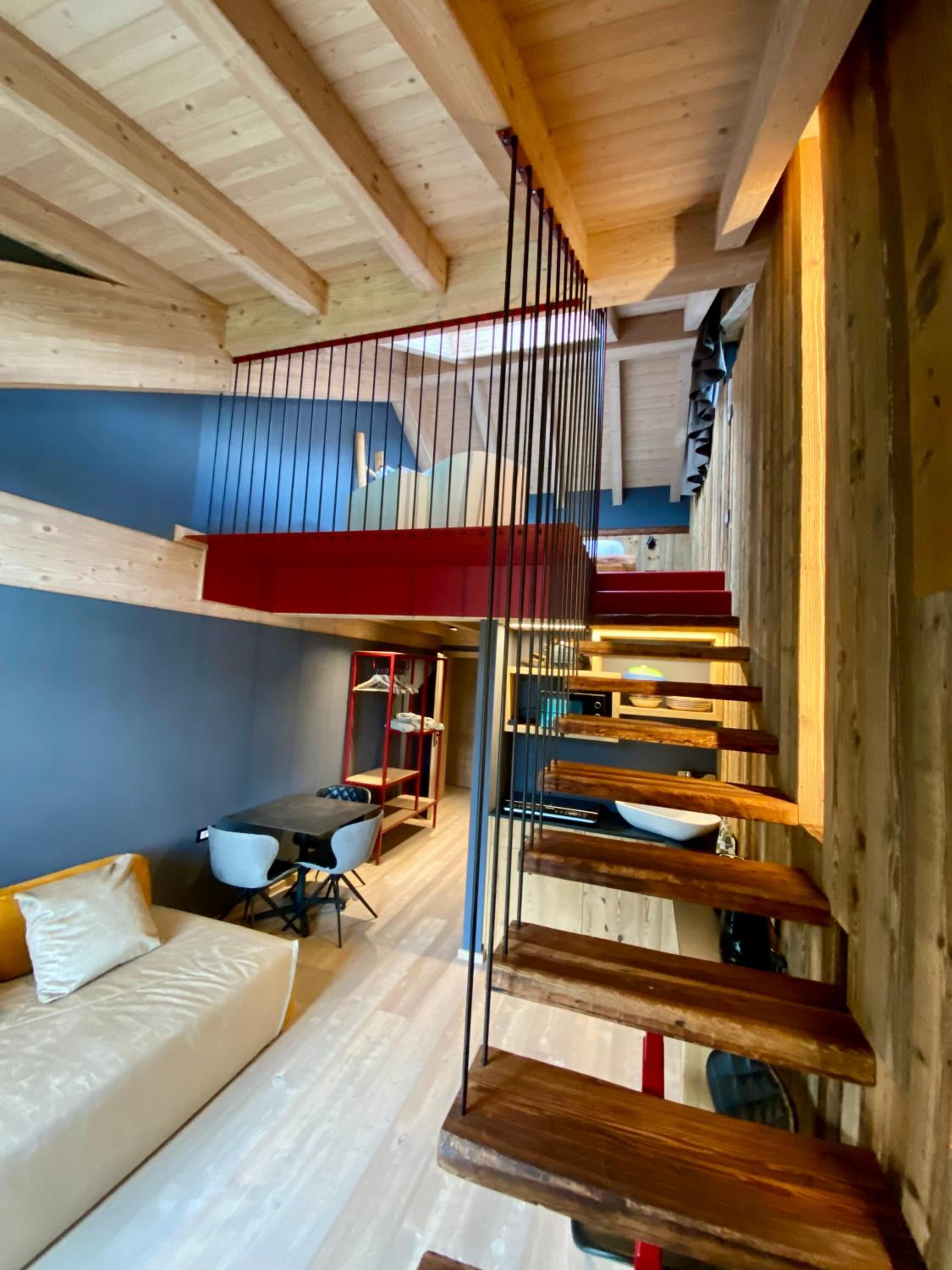 Suite with Lake View
