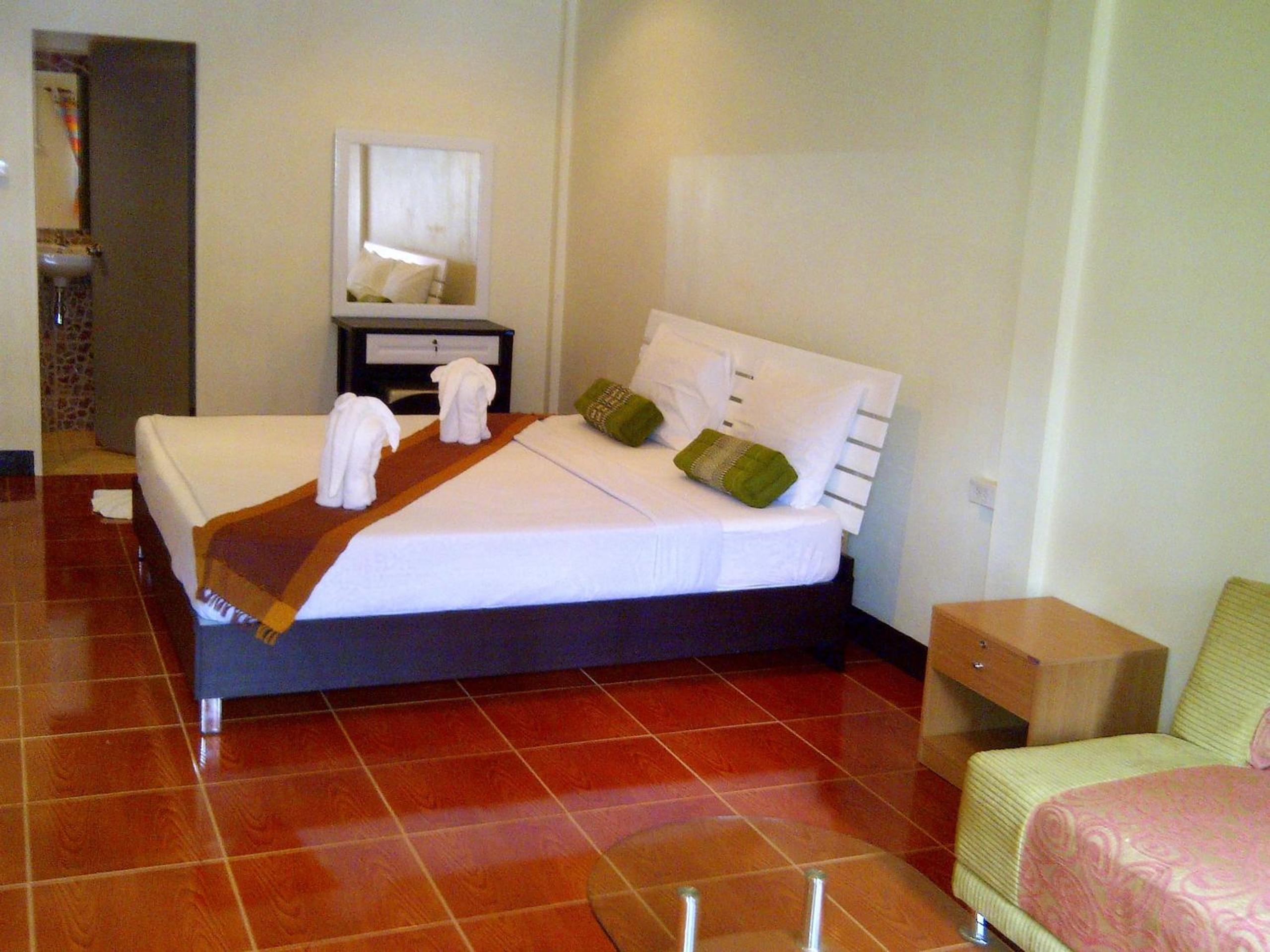 Cottage (L) - Photo 4