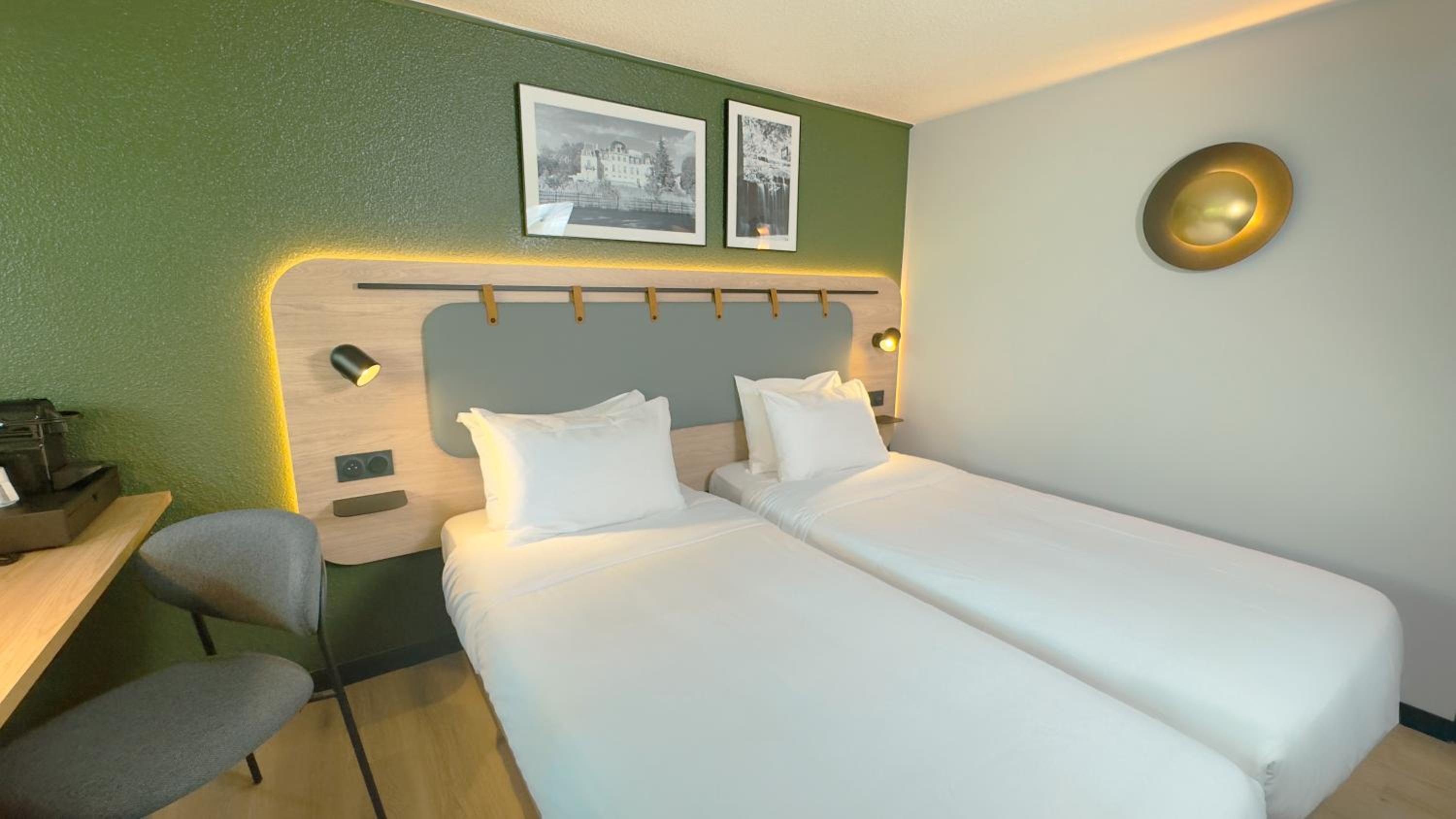 Superior Twin Room - Photo 2