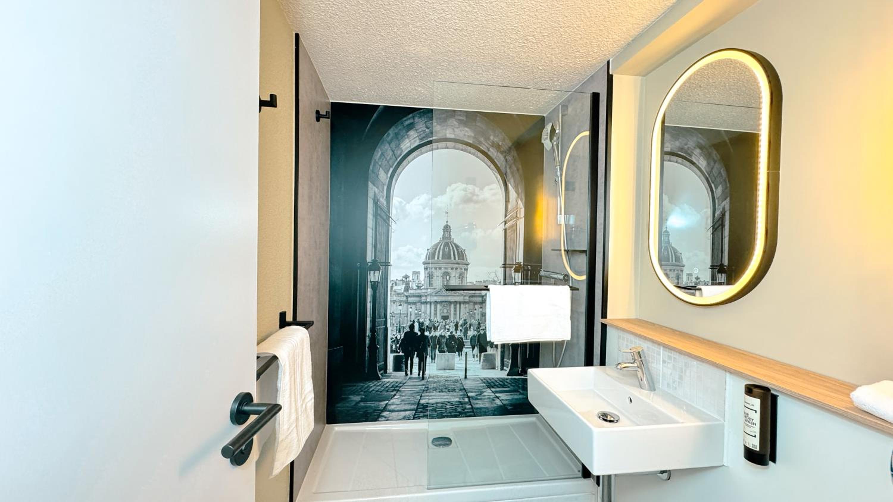 Superior Twin Room - Photo 7