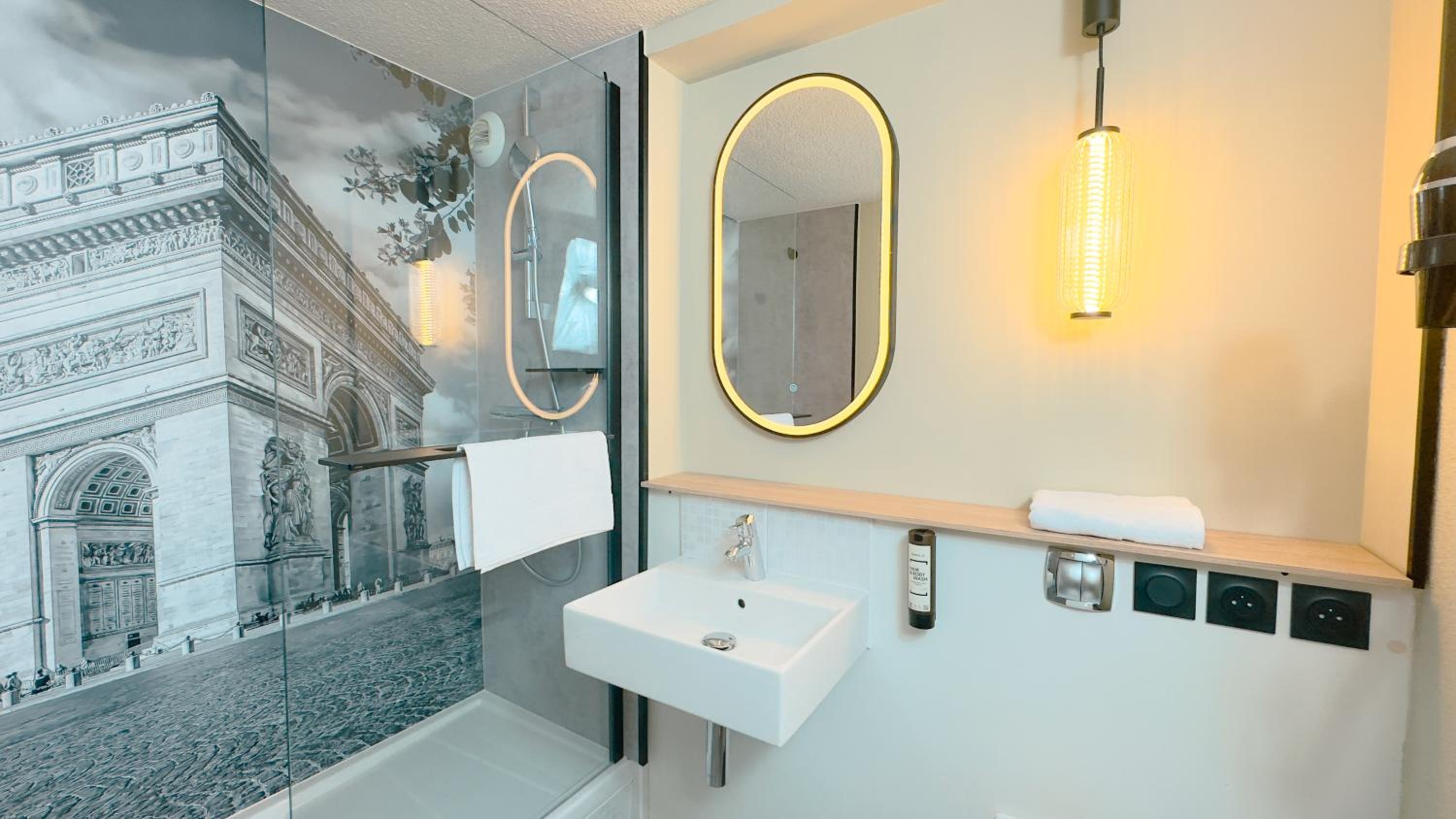 Superior Twin Room - Photo 11