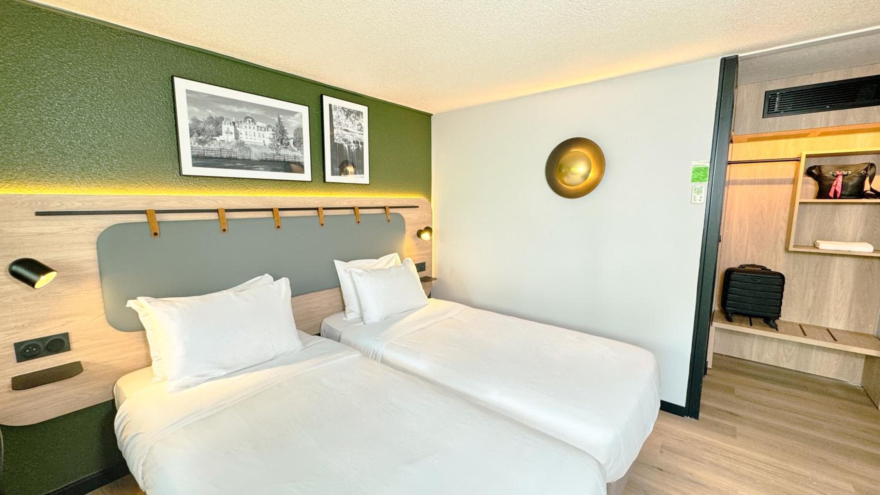Superior Twin Room - Photo 10