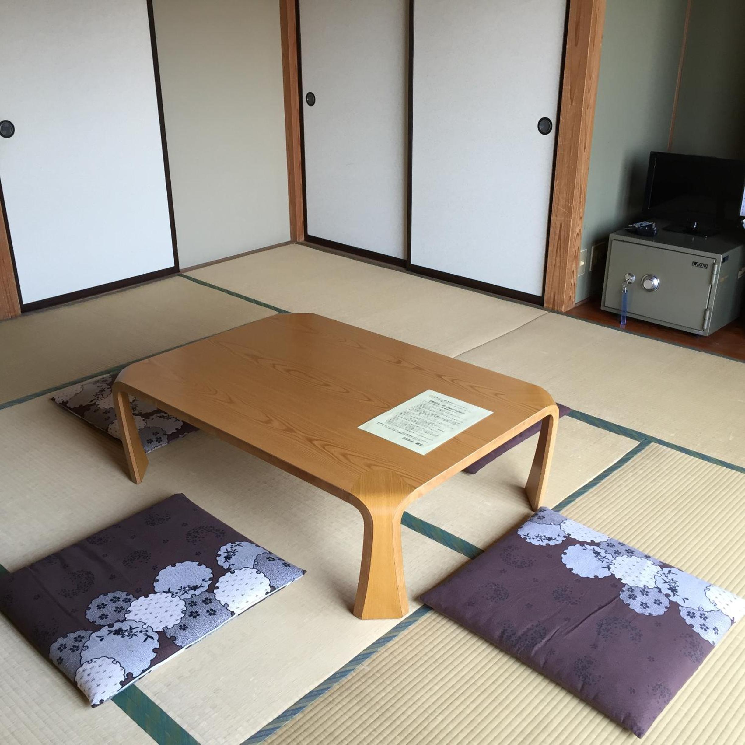 Standard Japanese-Style Room with Toilet