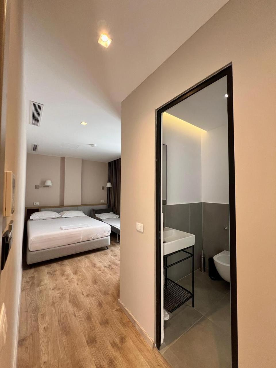 Double Room with Balcony photo 1