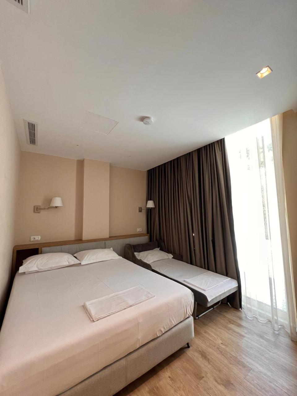 Double Room with Balcony photo 3