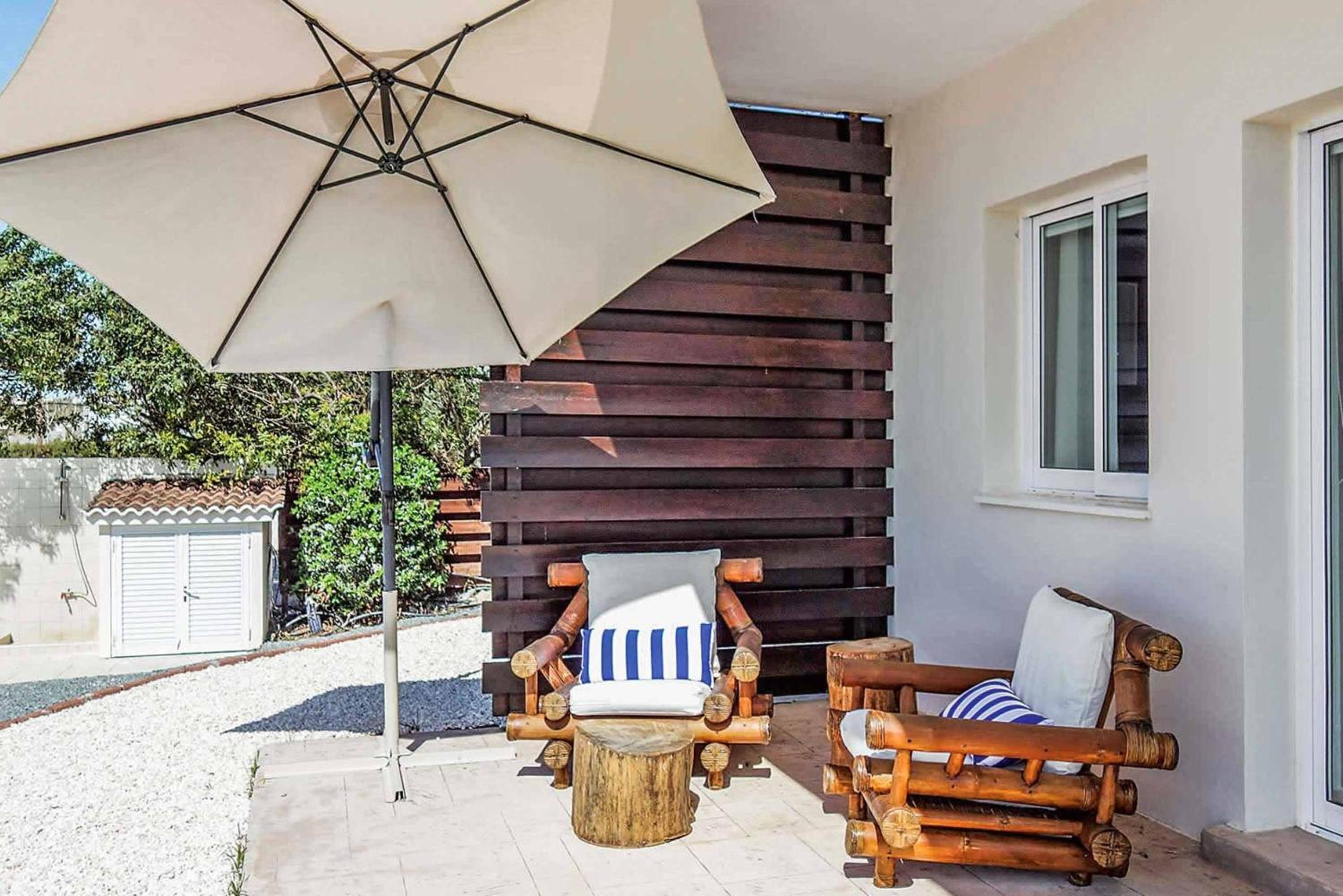 Three-Bedroom Villa photo 2