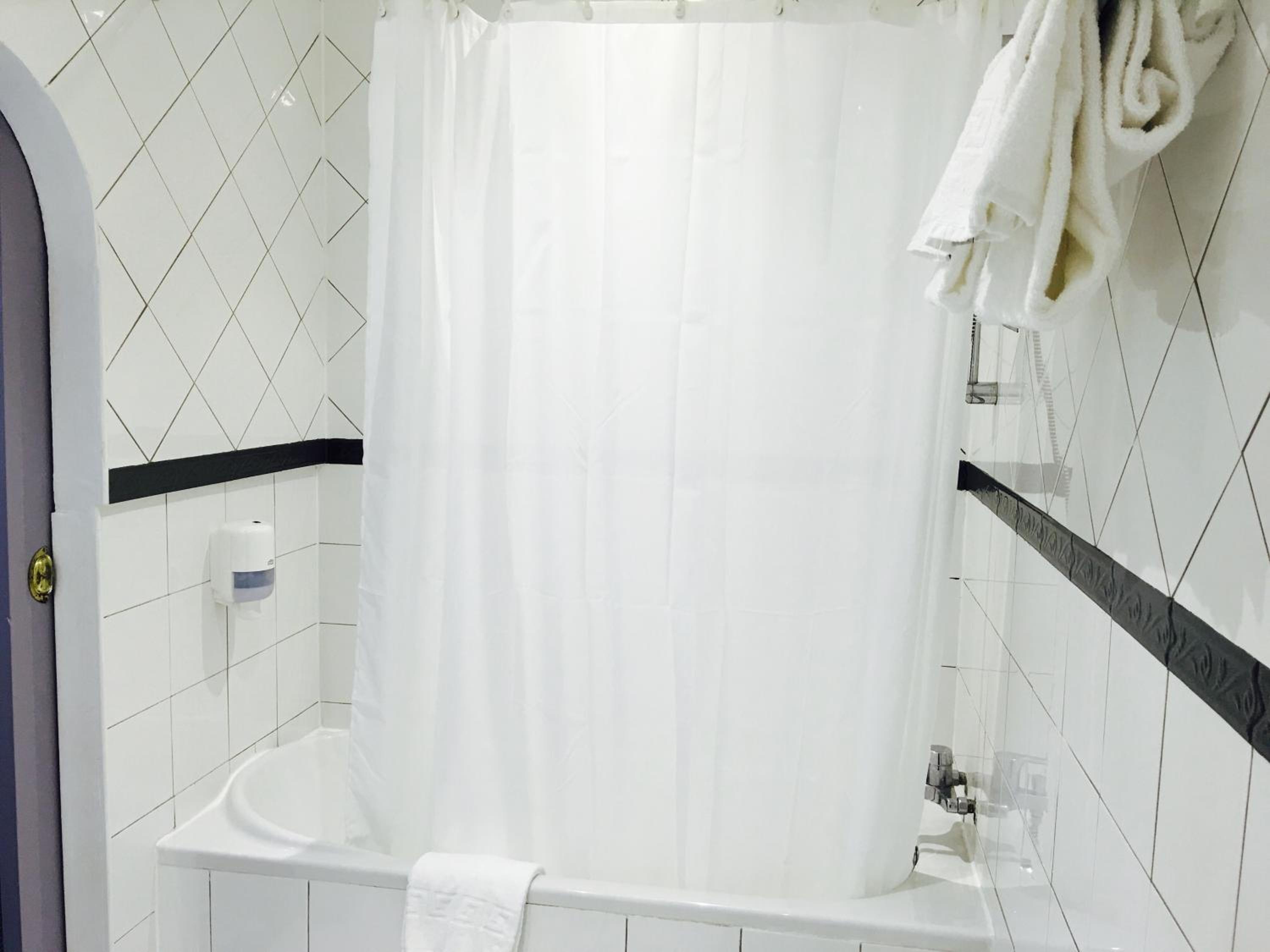 Superior Double Room with Bath - Photo 3