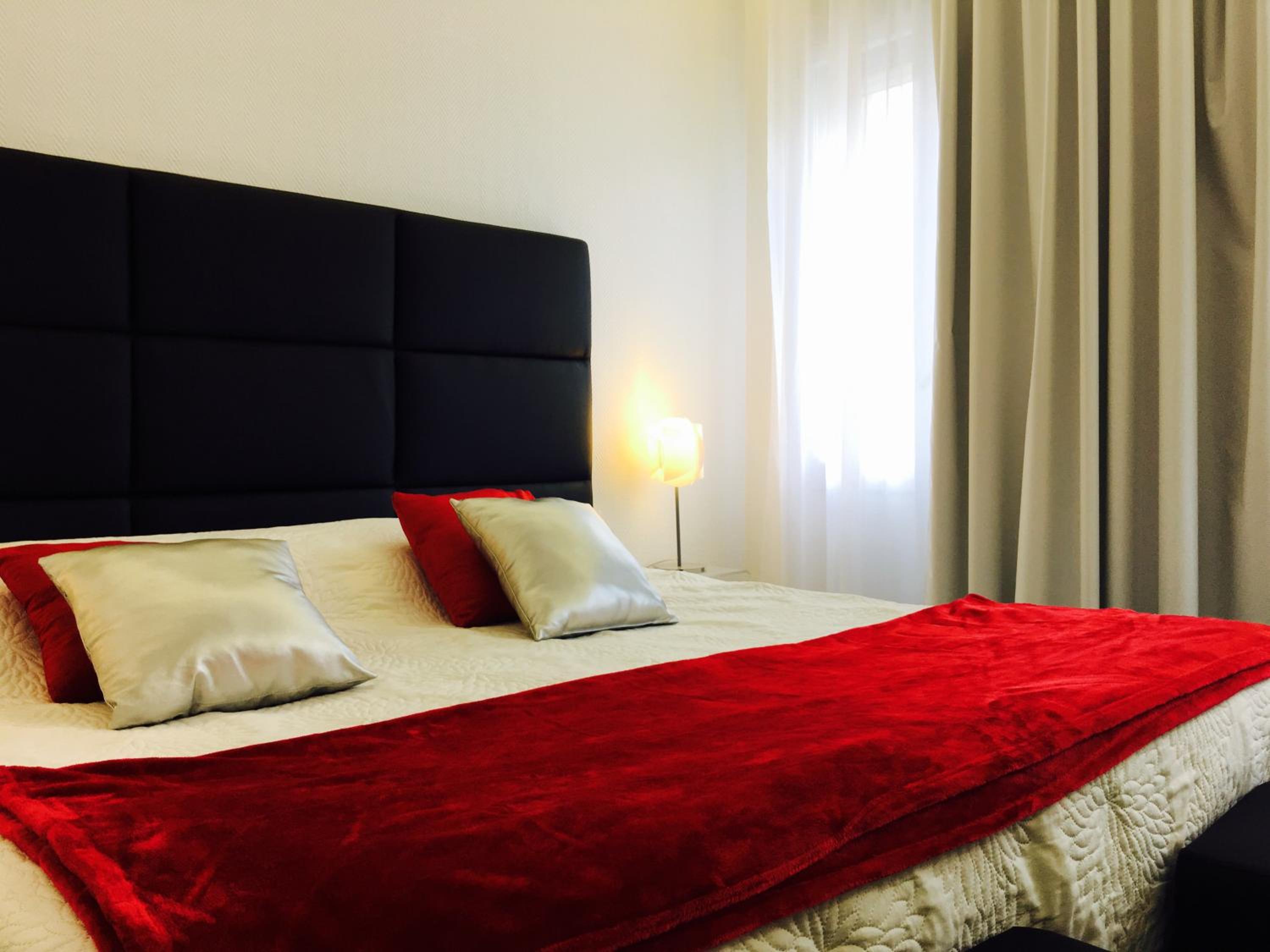 Superior Double Room with Bath - Photo 11