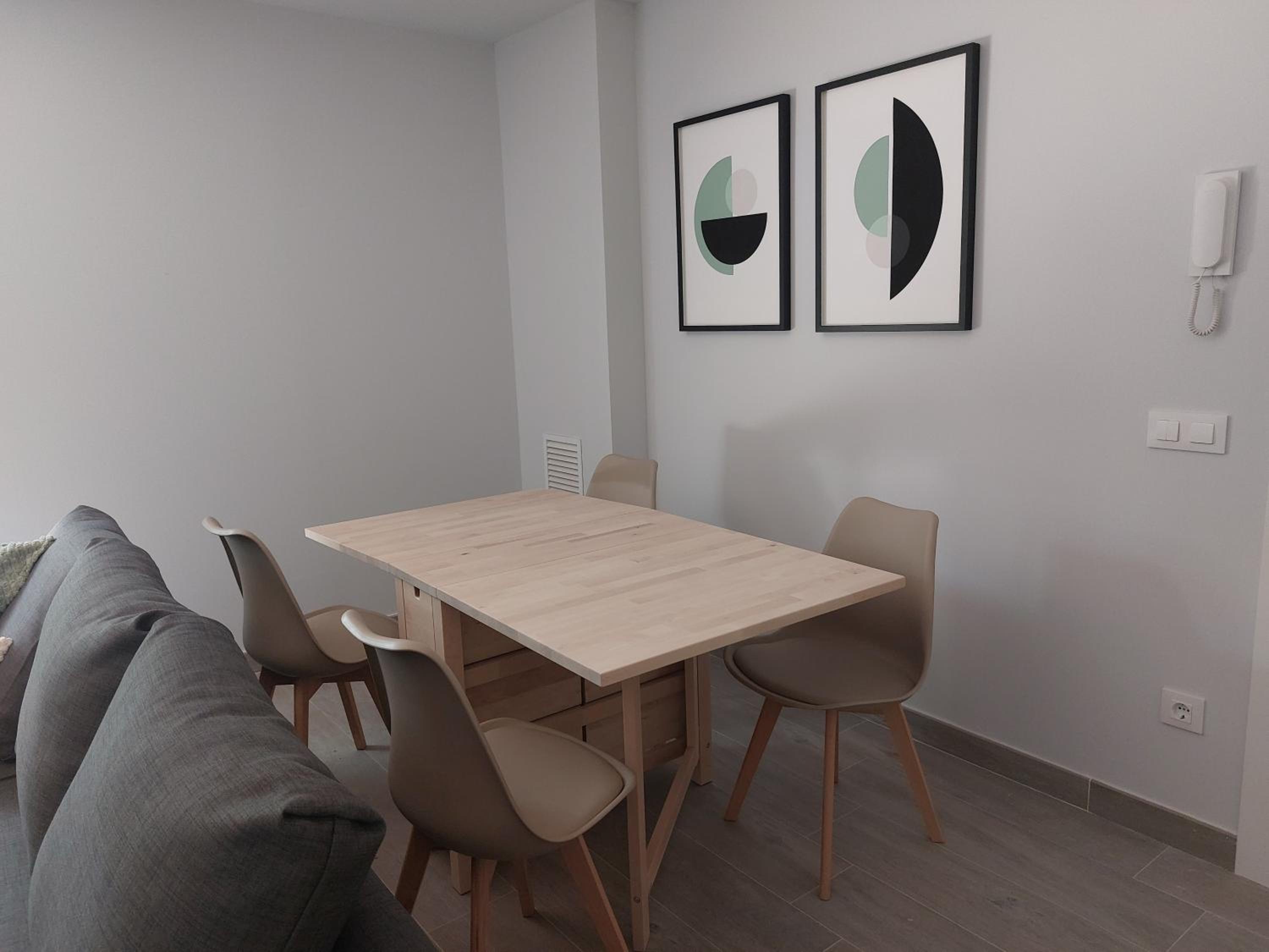 One-Bedroom Deluxe Apartment