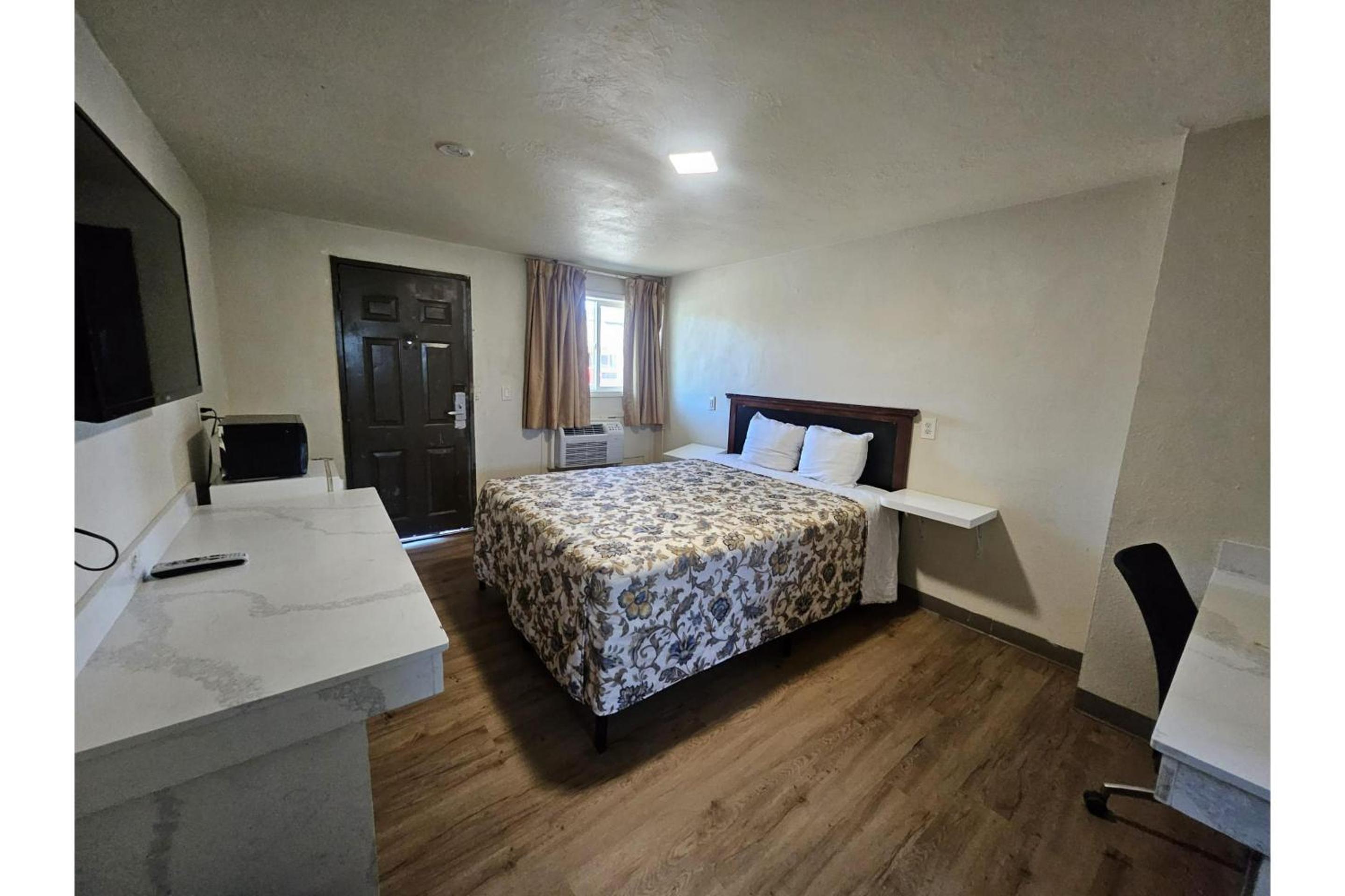 Queen Bed