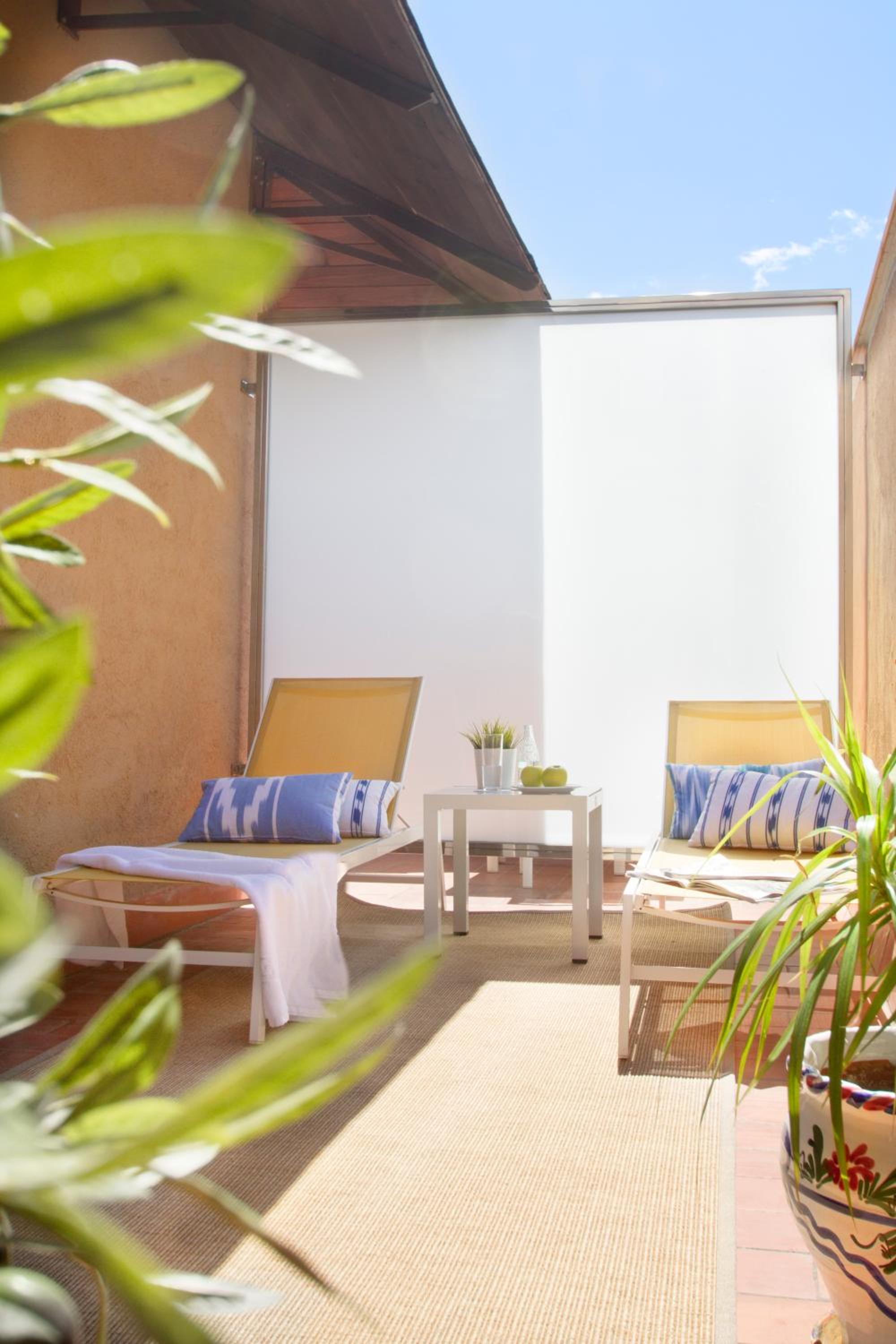 Superior Room with Terrace and No Views photo 3