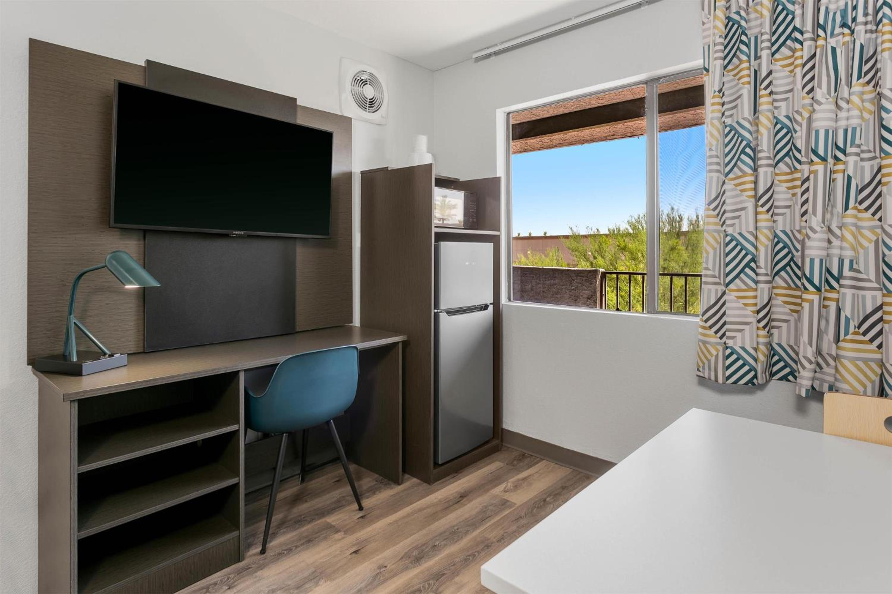 King Room - Disability Access photo 2