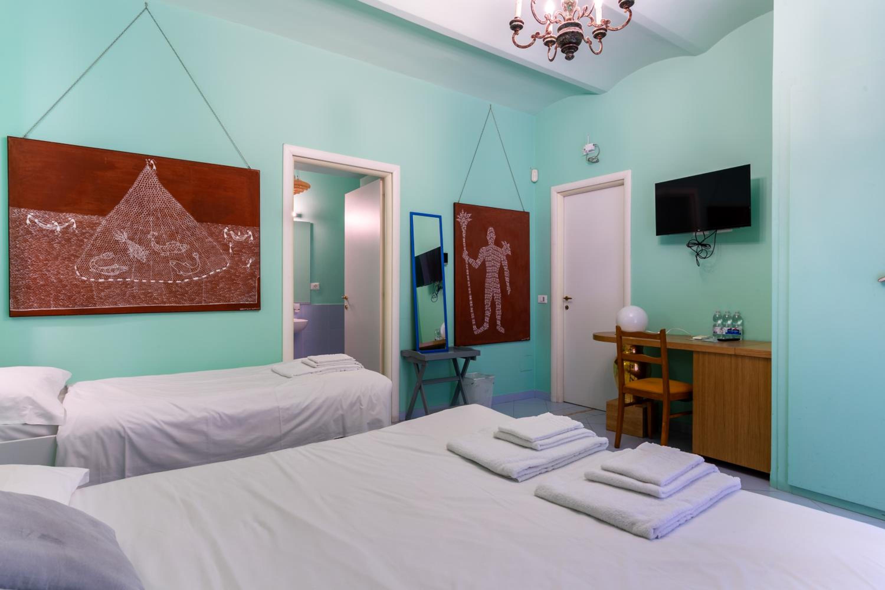 Deluxe Triple Room photo 2