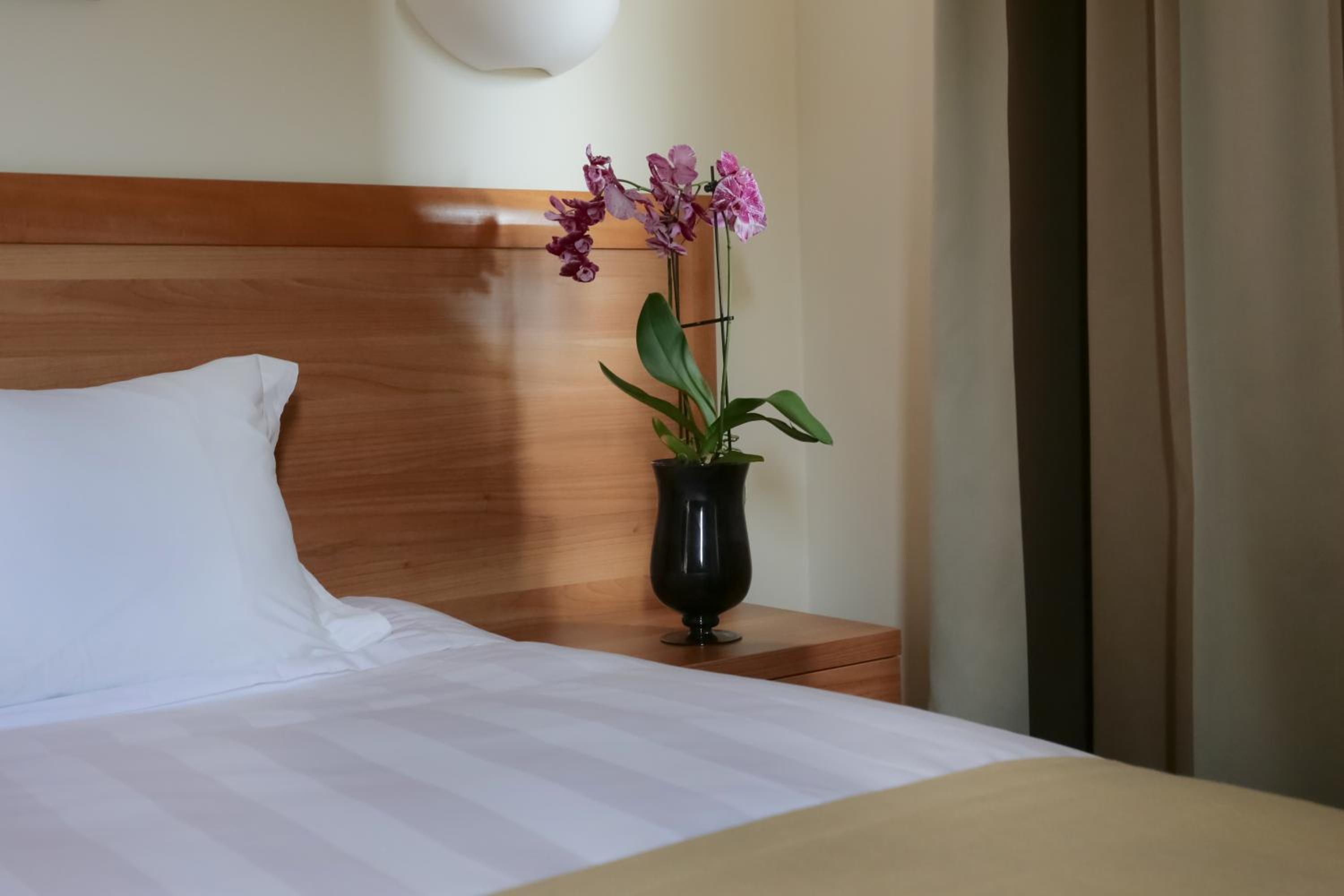 Double/Twin Room - Photo 11