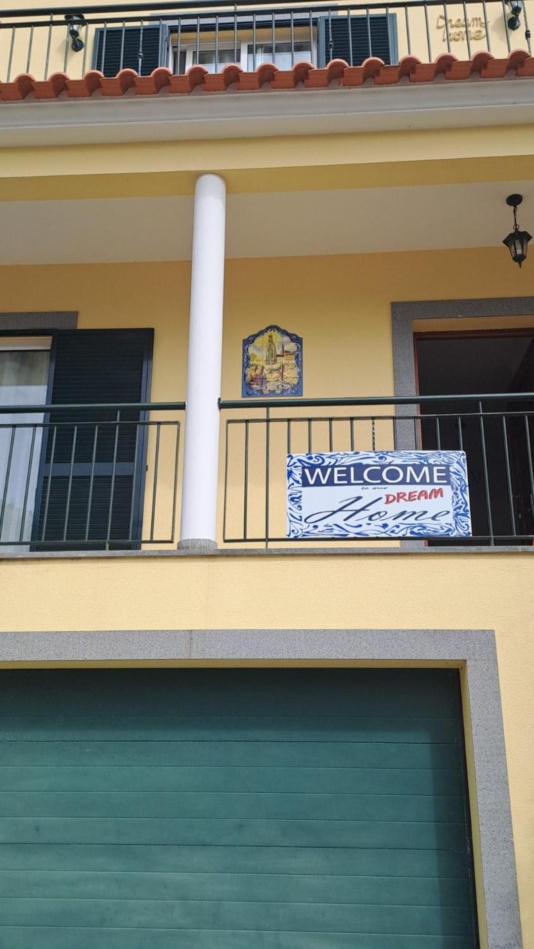 Studio with Balcony photo 1