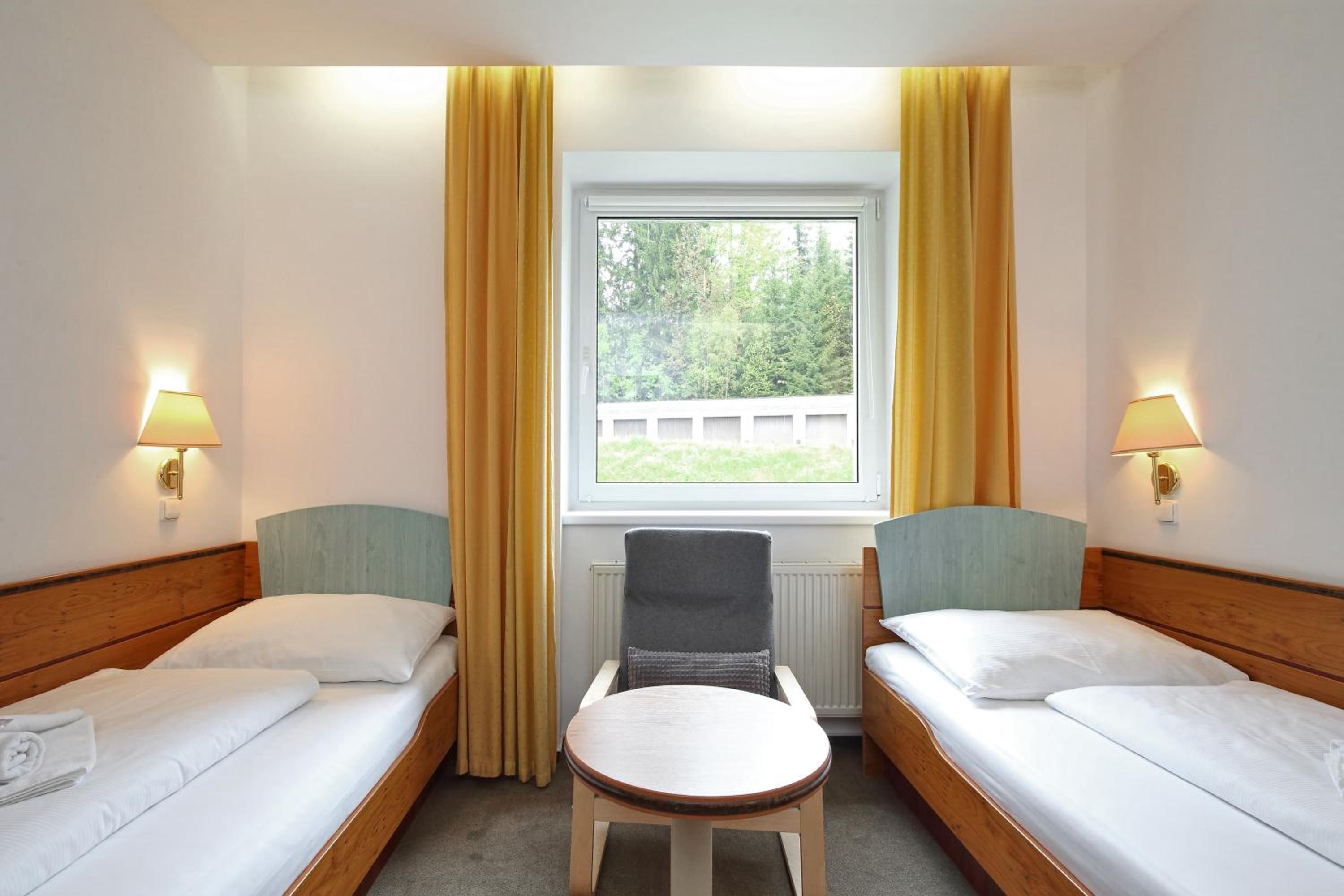 Standard Twin Room photo 3