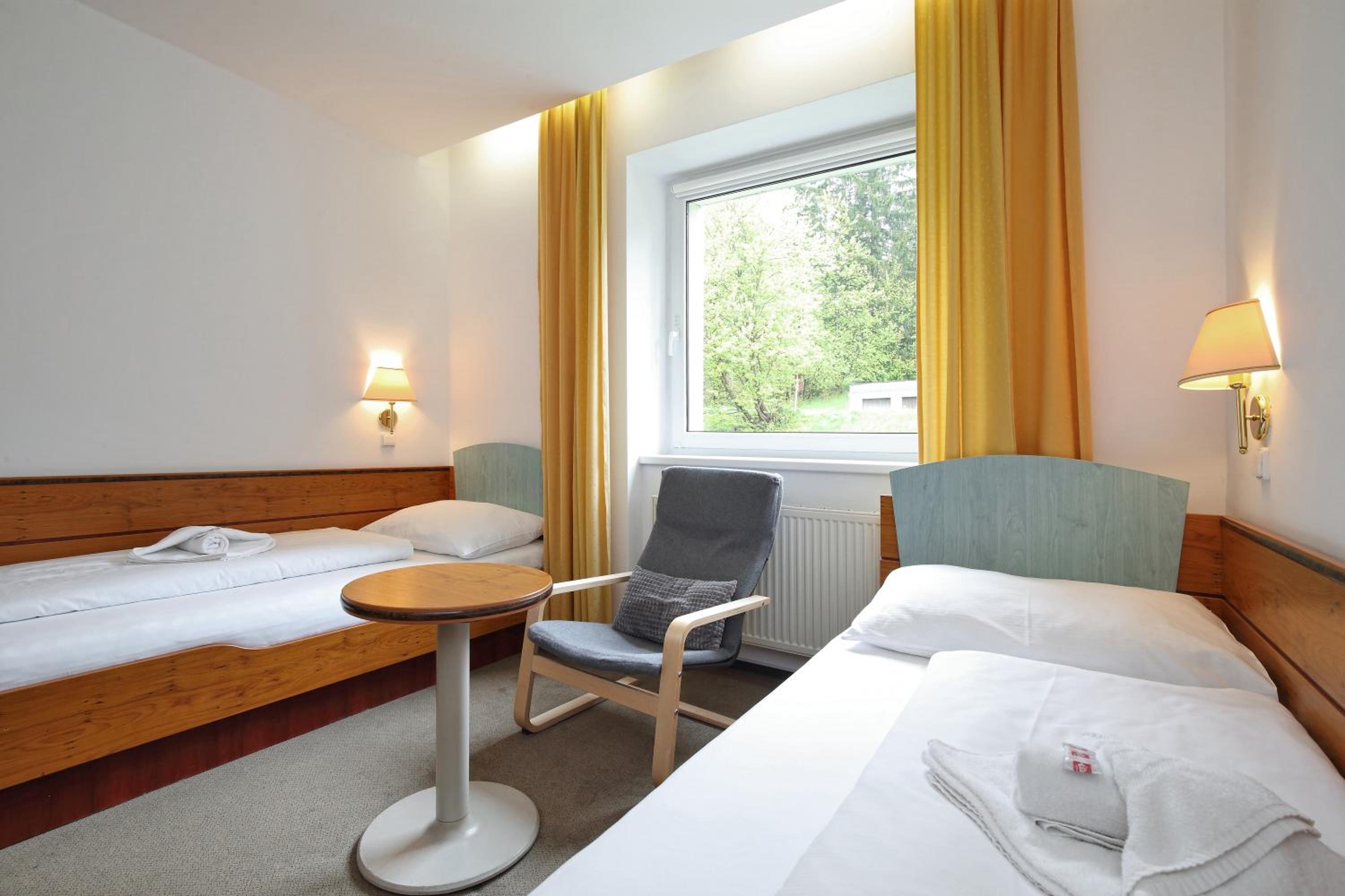 Standard Twin Room photo 2