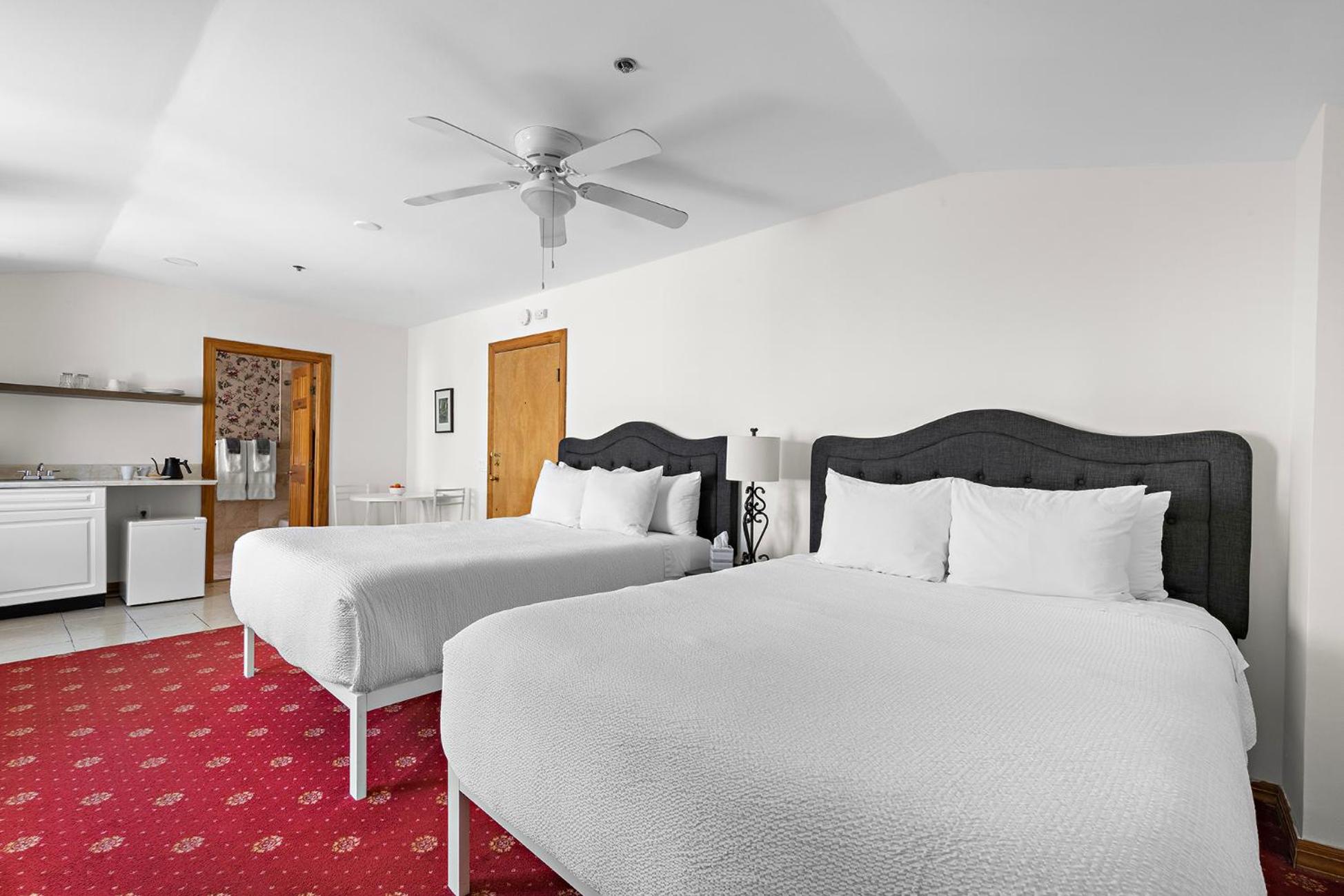 Deluxe Quadruple Room photo 3