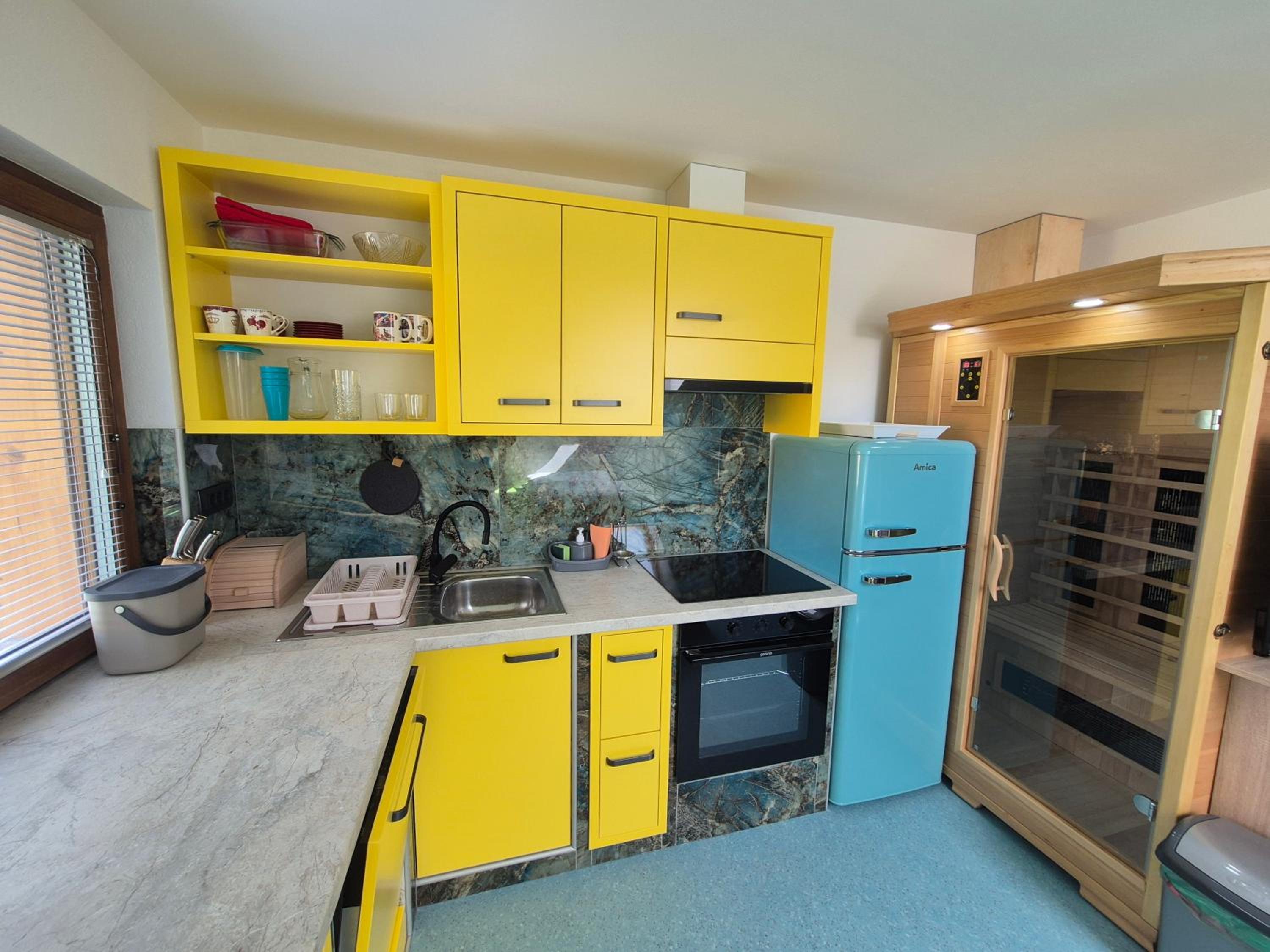 Studio Apartment with One Double Bed