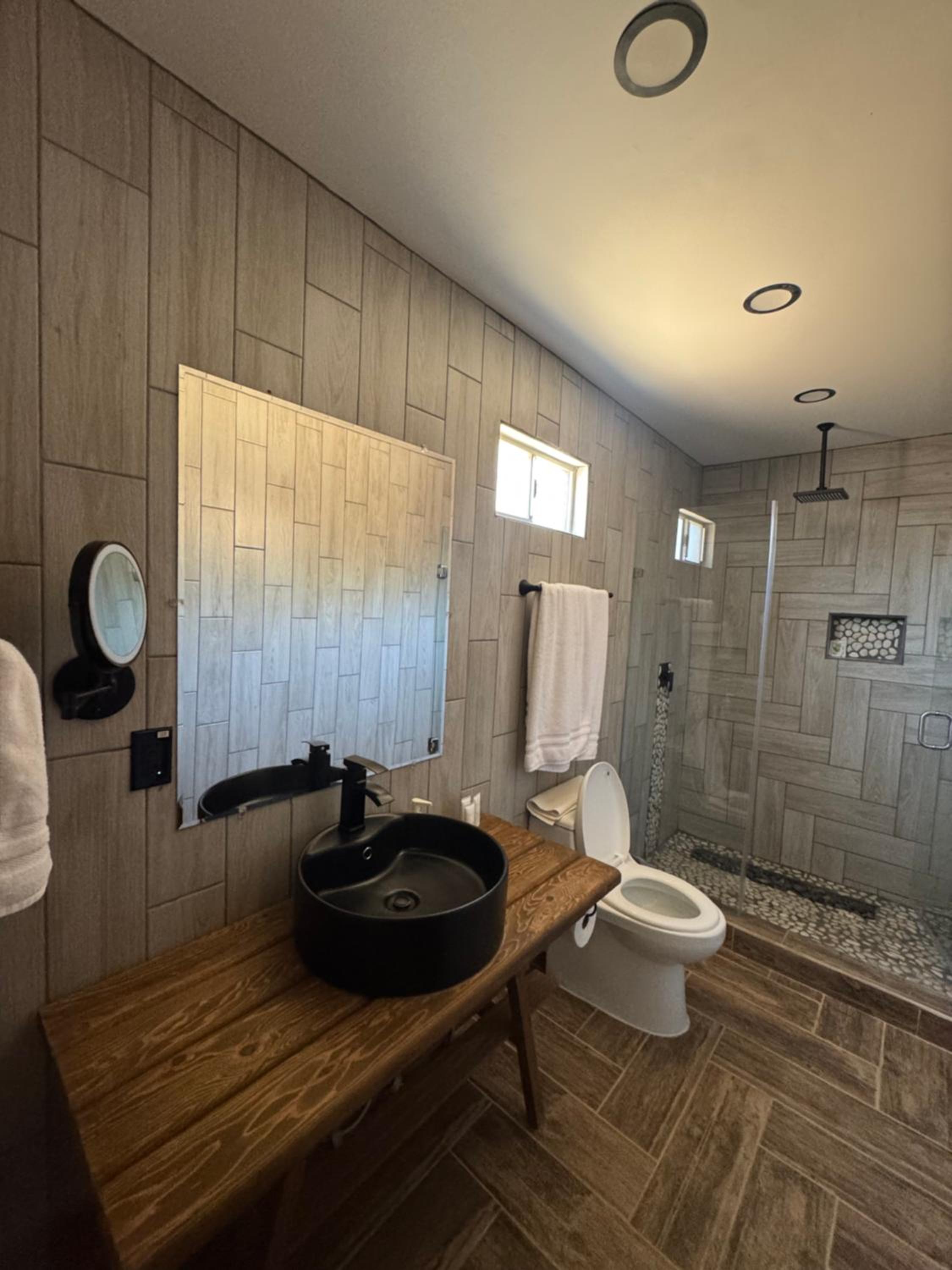 Deluxe Room - Photo 7