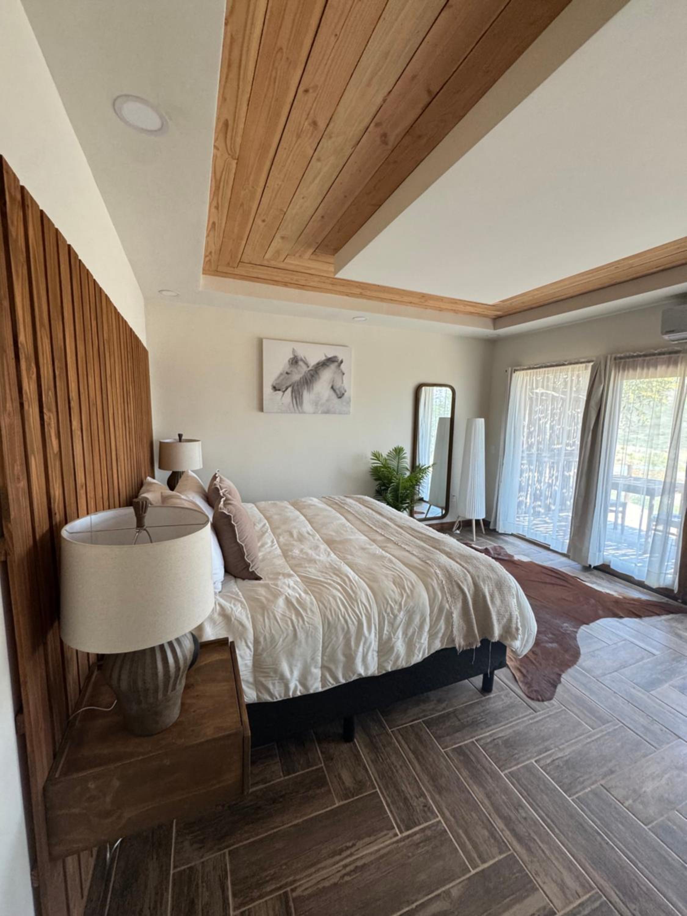 Deluxe Room - Photo 2