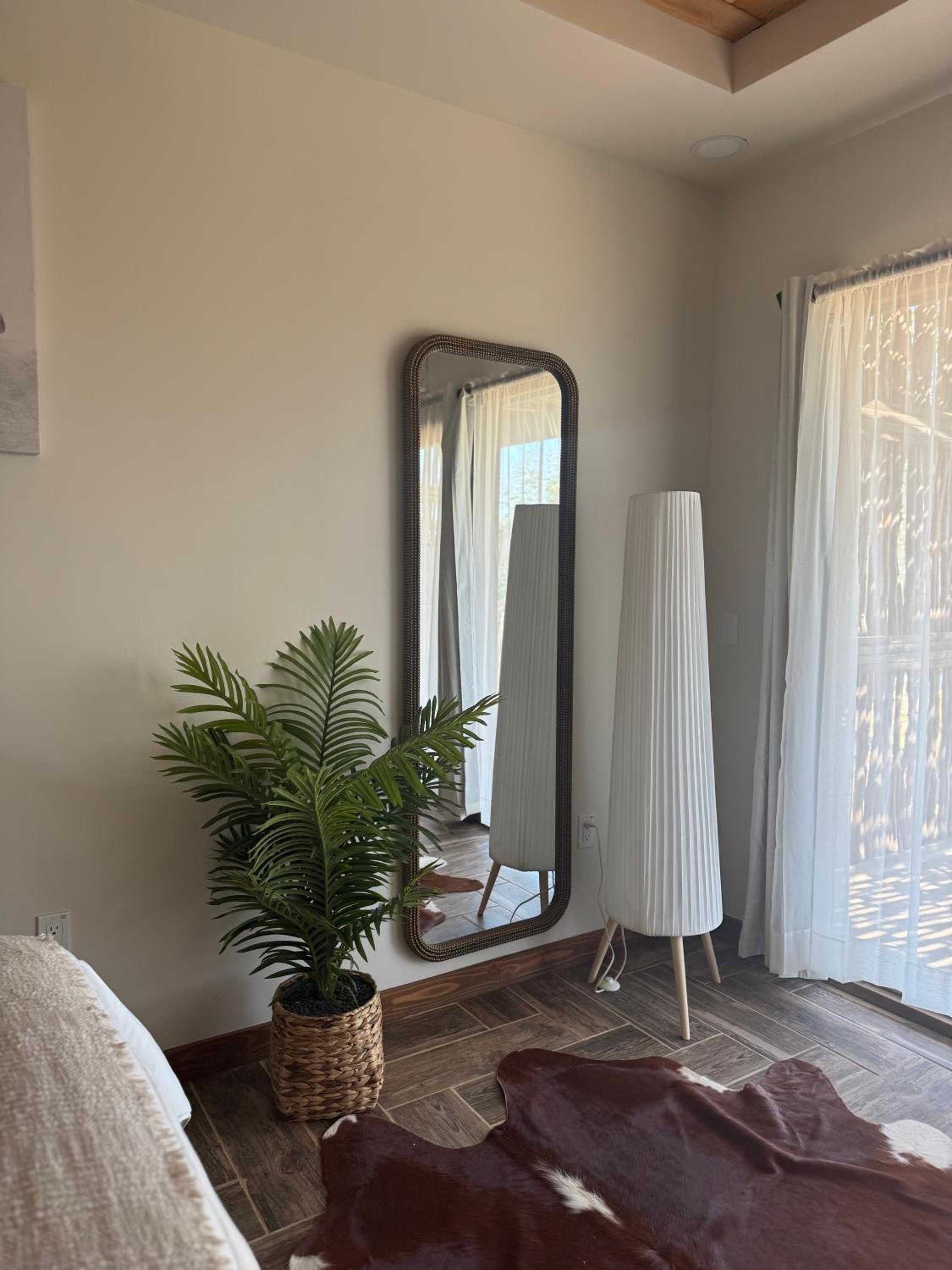 Deluxe Room - Photo 6