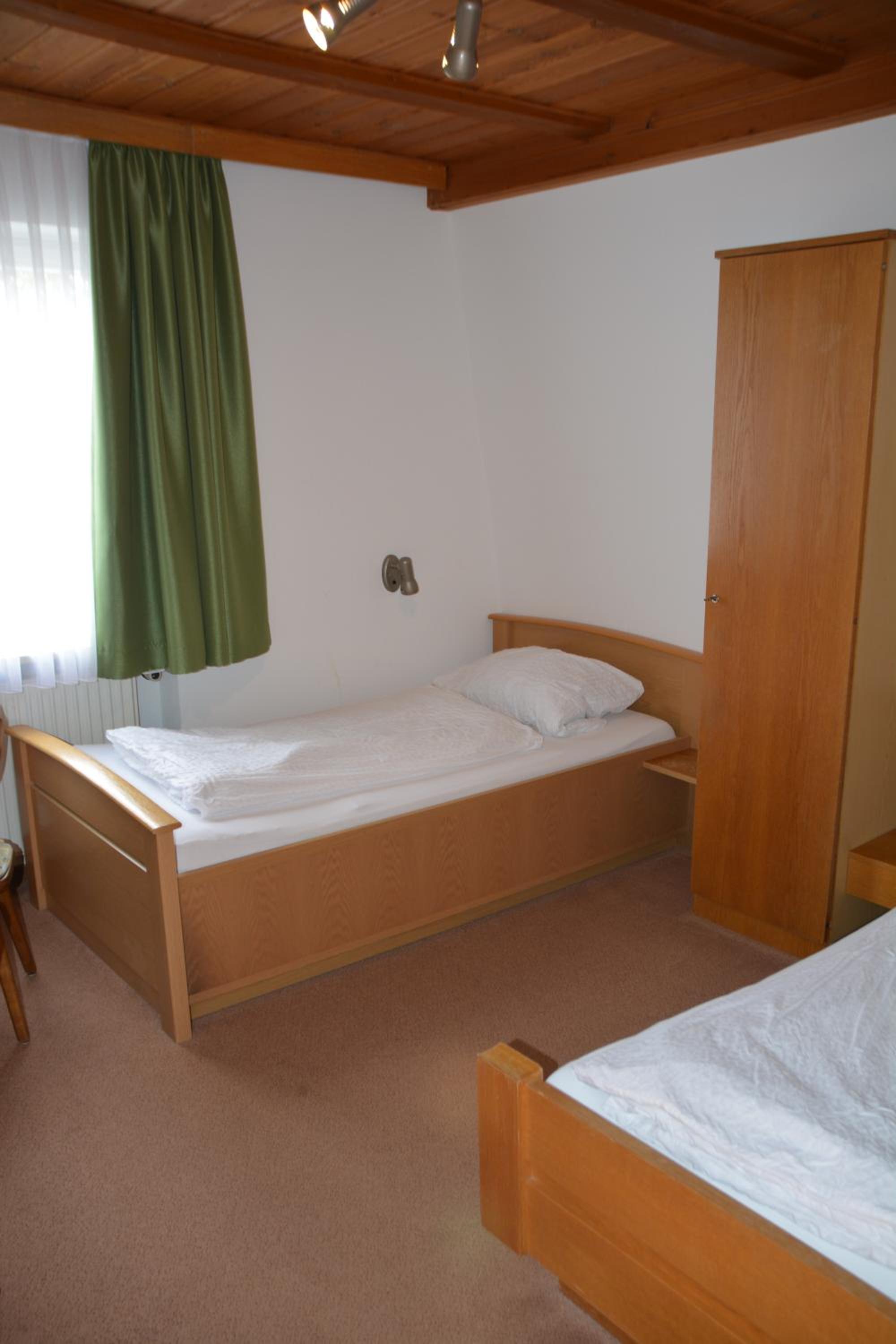 Twin Room with External Toilet photo 1